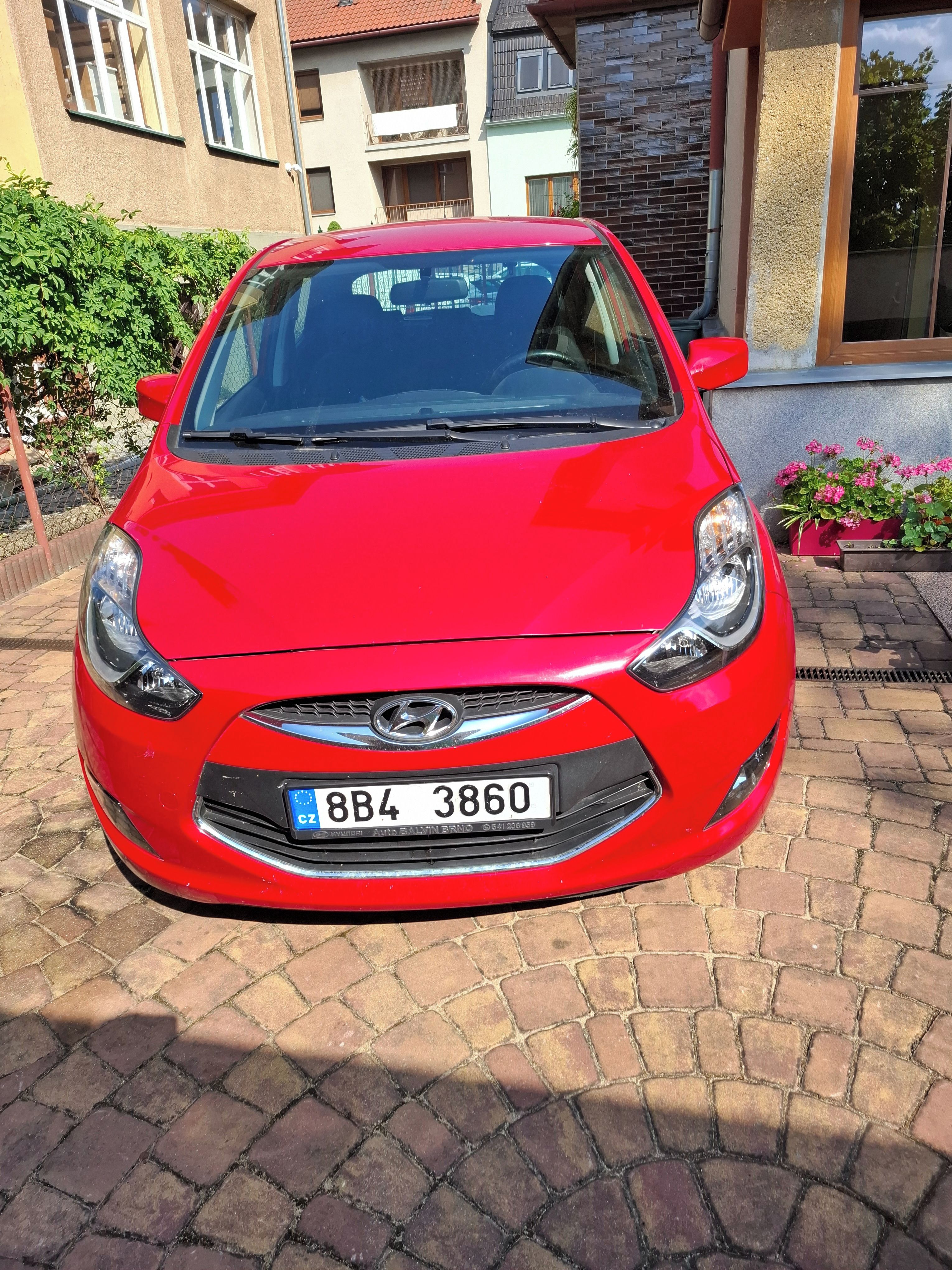 Hyundai ix20, 1.4i Trikolor (66 kW) - fotka 3