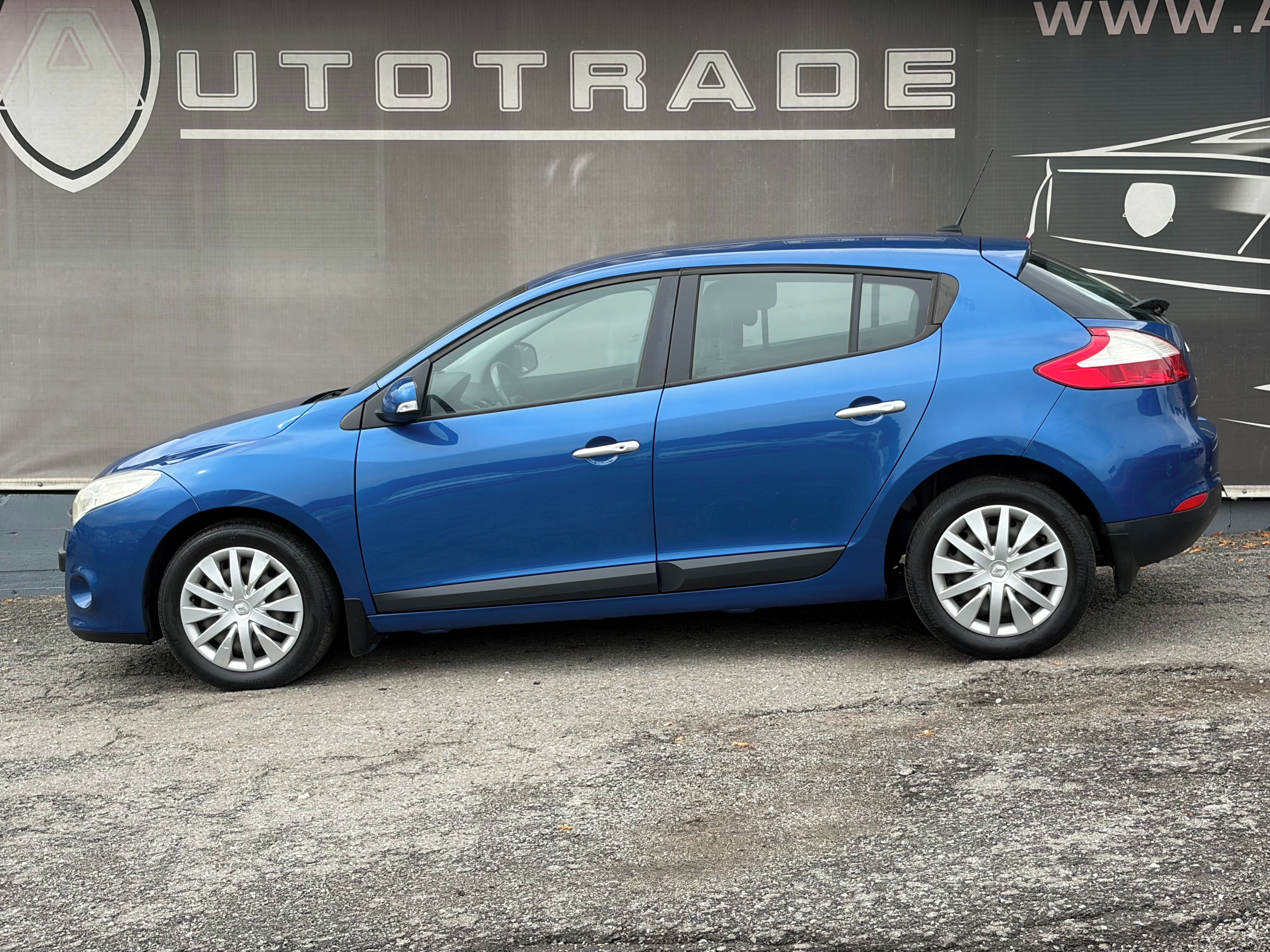 Renault Mégane, 1.6i 74kW, KLIMA, Webasto - fotka 2