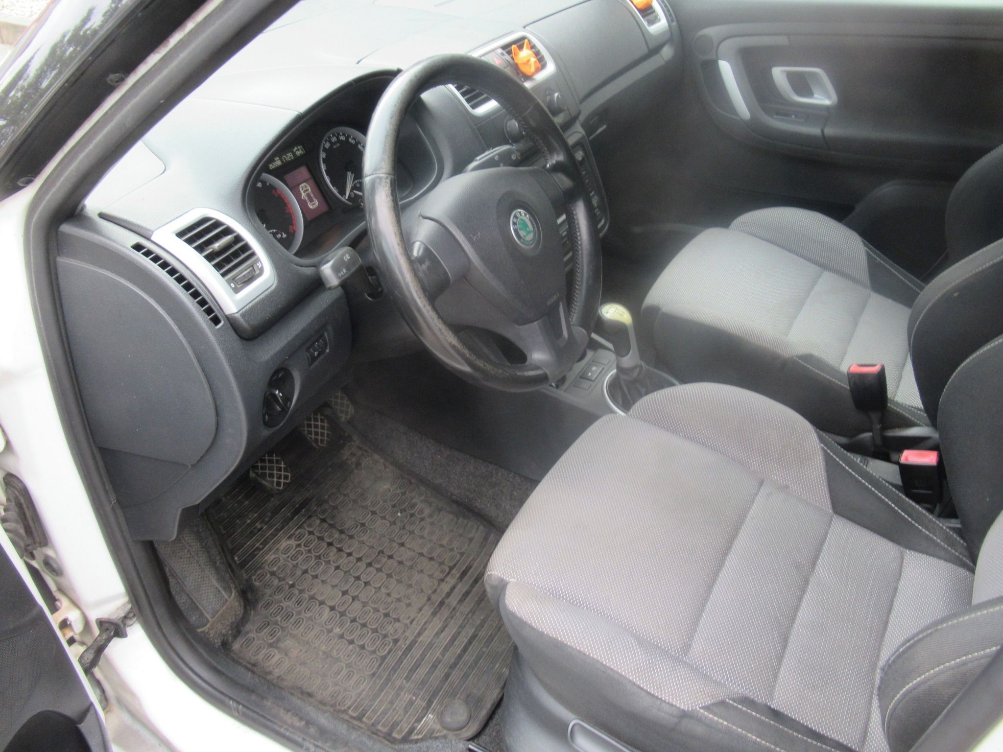 Škoda Fabia, 1,2  60k - fotka 2
