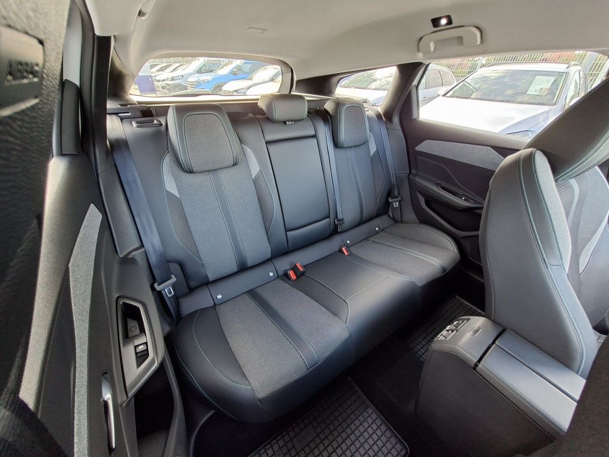Peugeot 308, SW ALLURE 1,2 PT EAT8 - fotka 6