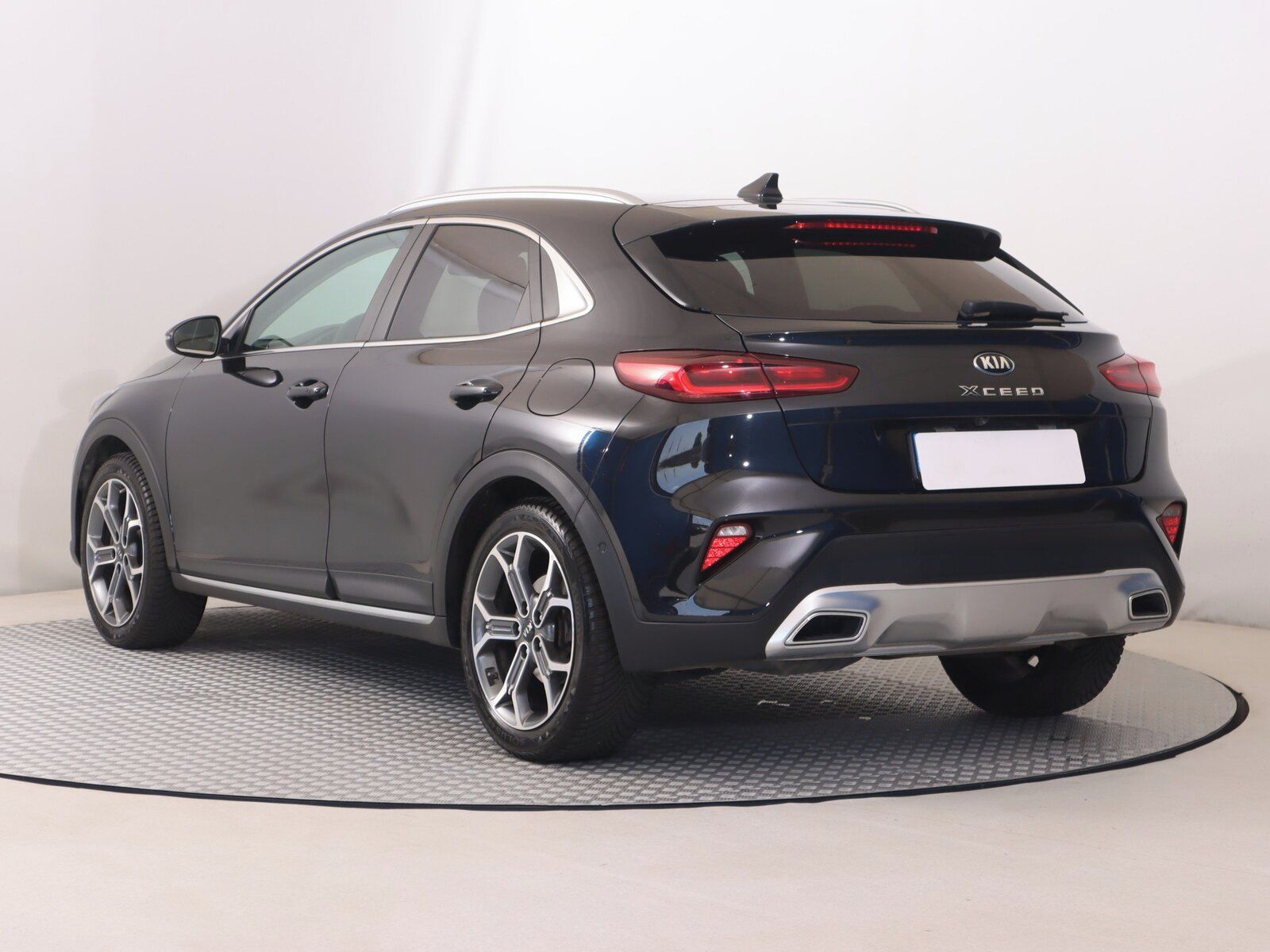Kia XCee´d, 1.6 CRDi, Smart, Automat - fotka 4