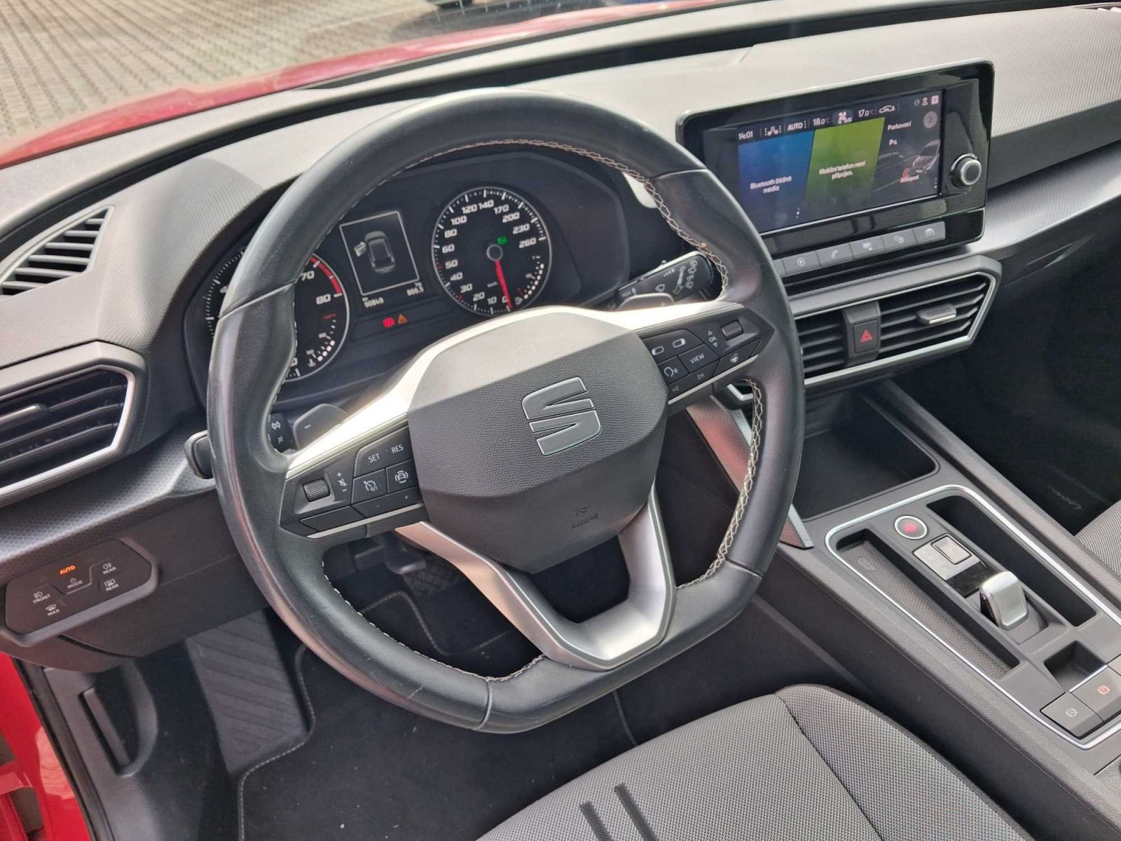 Seat Leon, 1.0 eTSI, Automat, ČR,1.maj - fotka 3