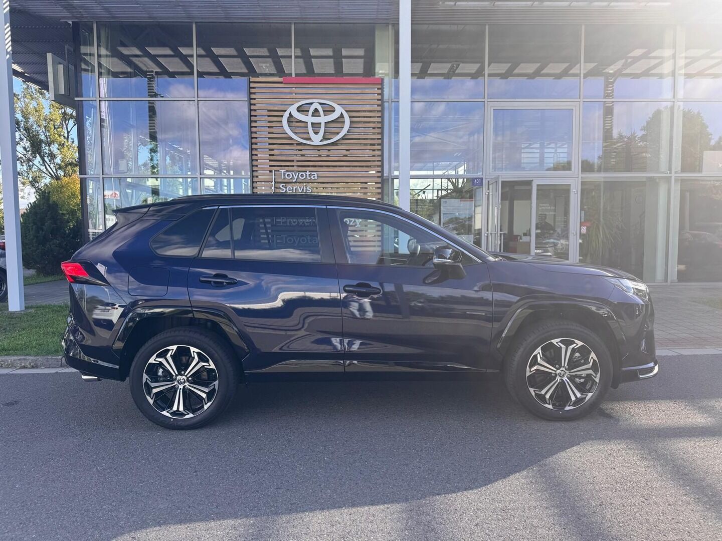 Toyota Rav4 - fotka 2