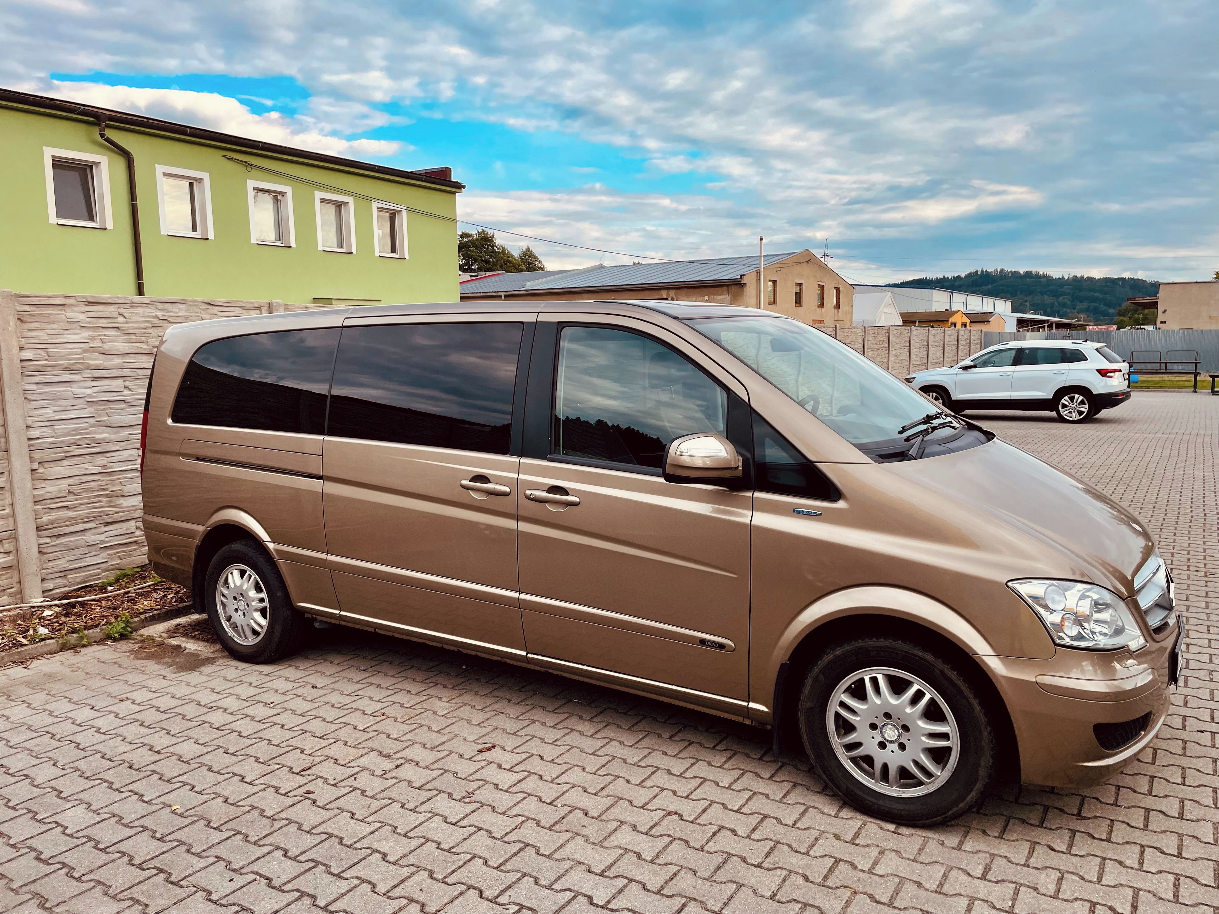 Mercedes-Benz Viano, Zakázkový EXTRA LONG 3 řady