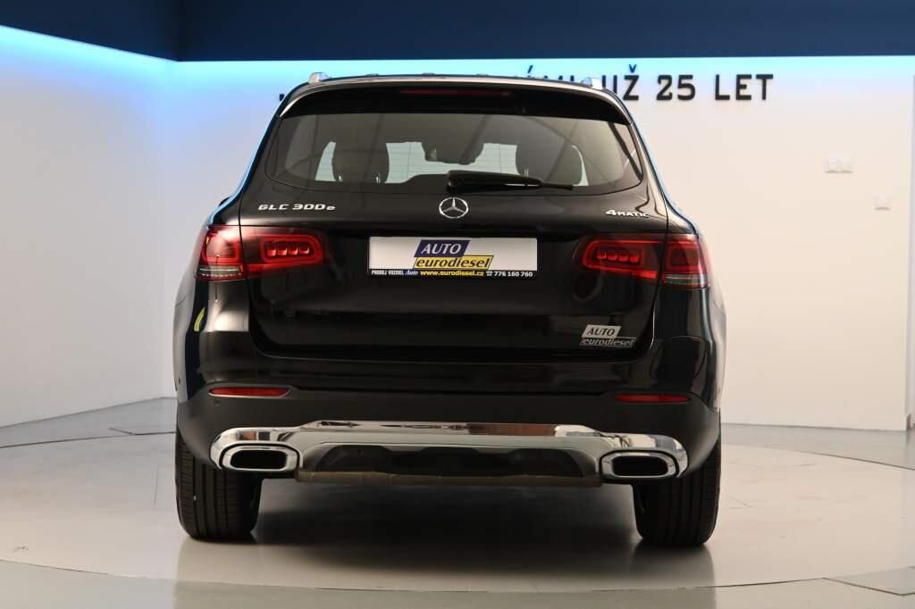 Mercedes-Benz GLC, 2.0 300 E 4MATIC 9G-TRONIC LED - fotka 6