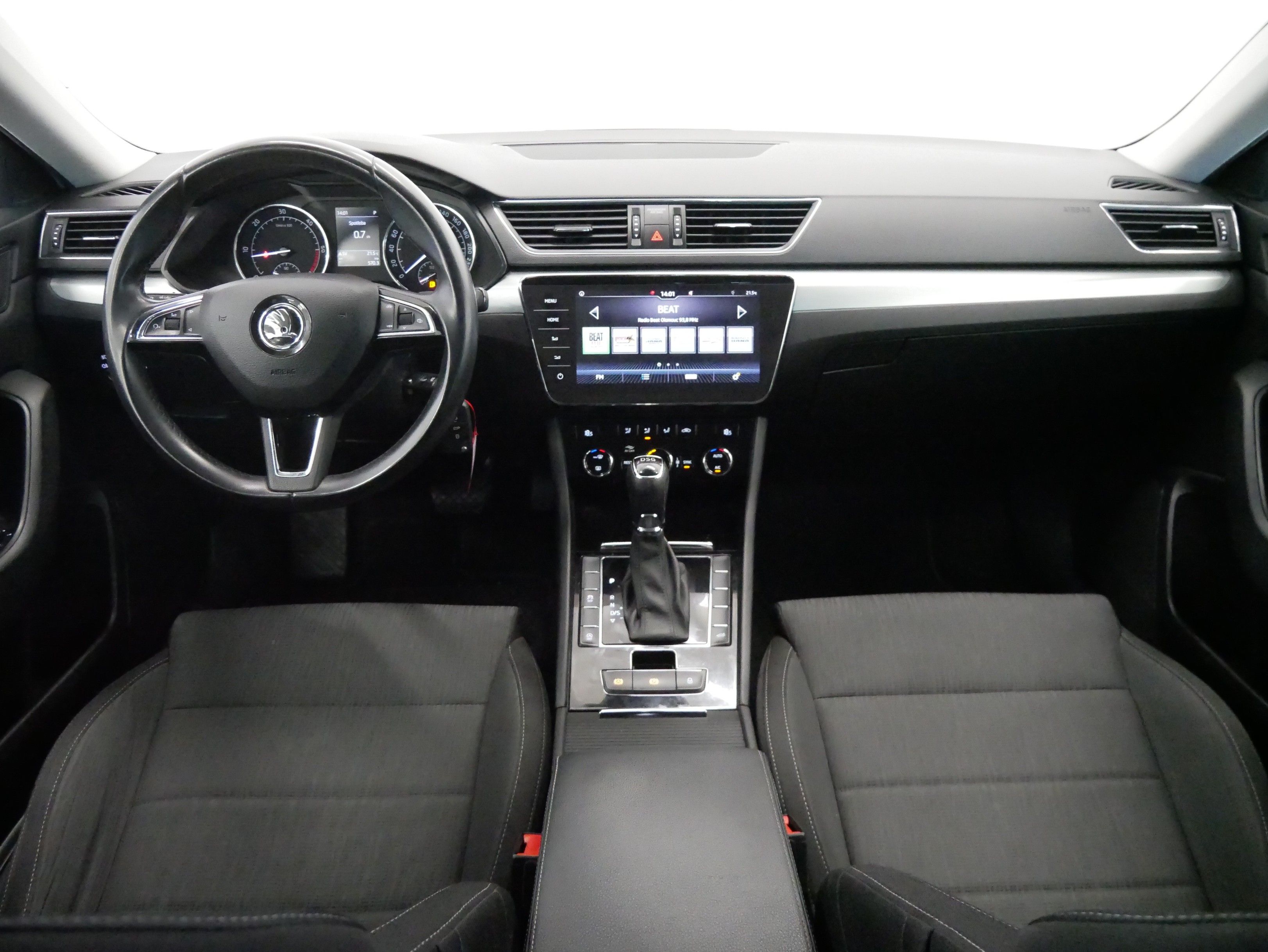 Škoda Superb, 2.0 TDI 140 kW Ambition - fotka 6