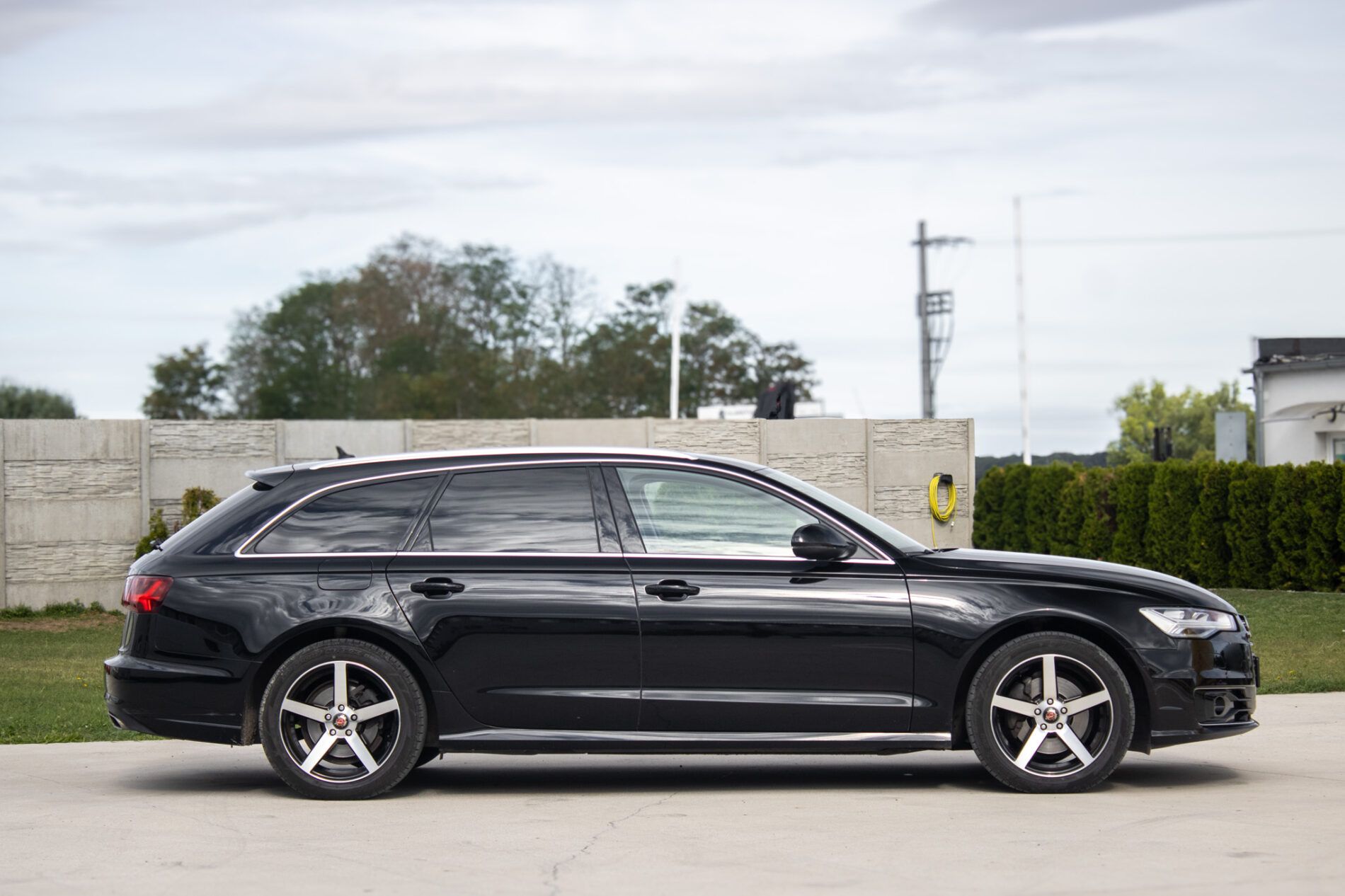 Audi A6 Avant - fotka 4