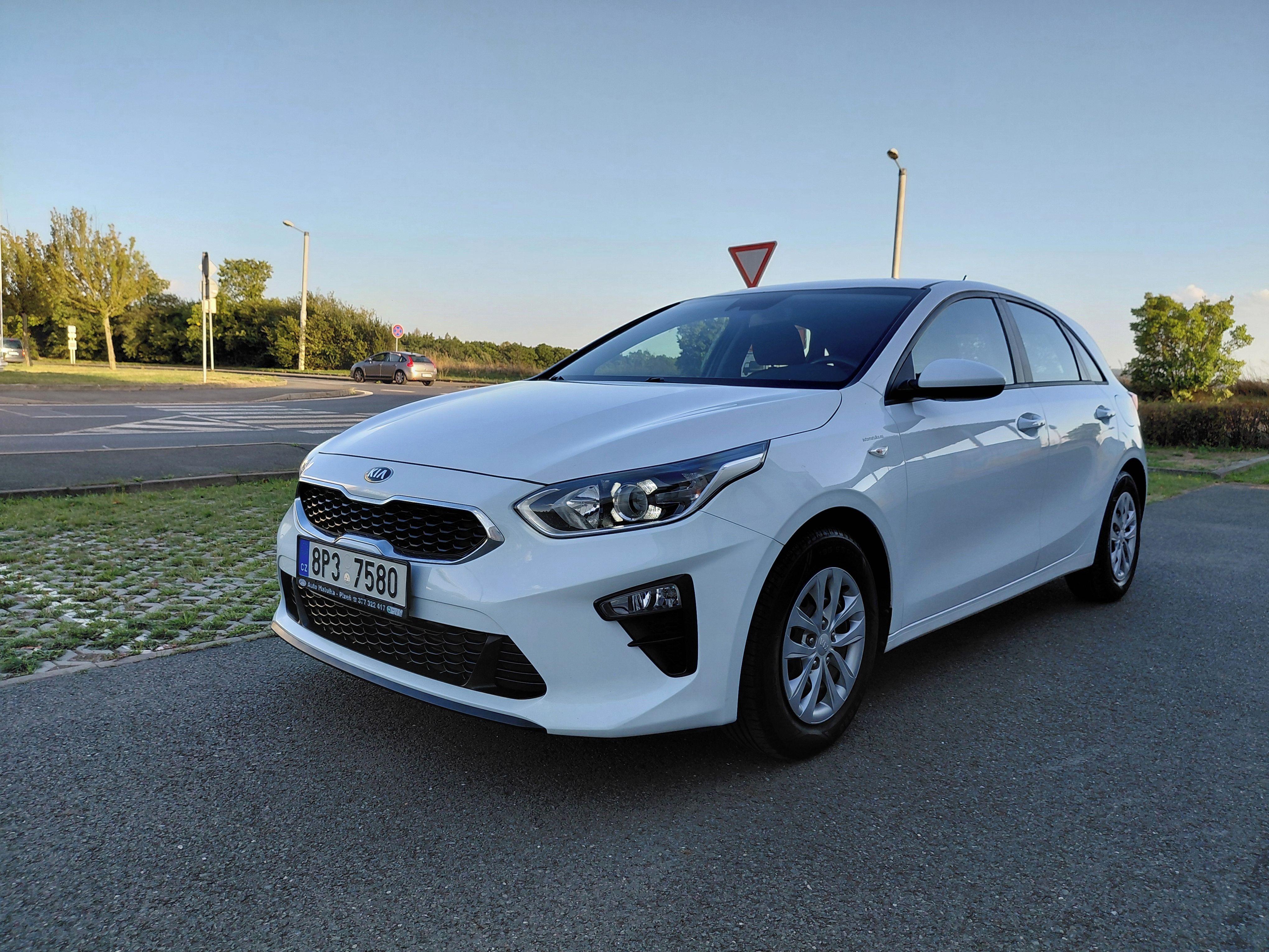 Kia Cee´d, 1.4T-GDI 1.MAJ DPH,VELMI PĚKNÉ - fotka 3