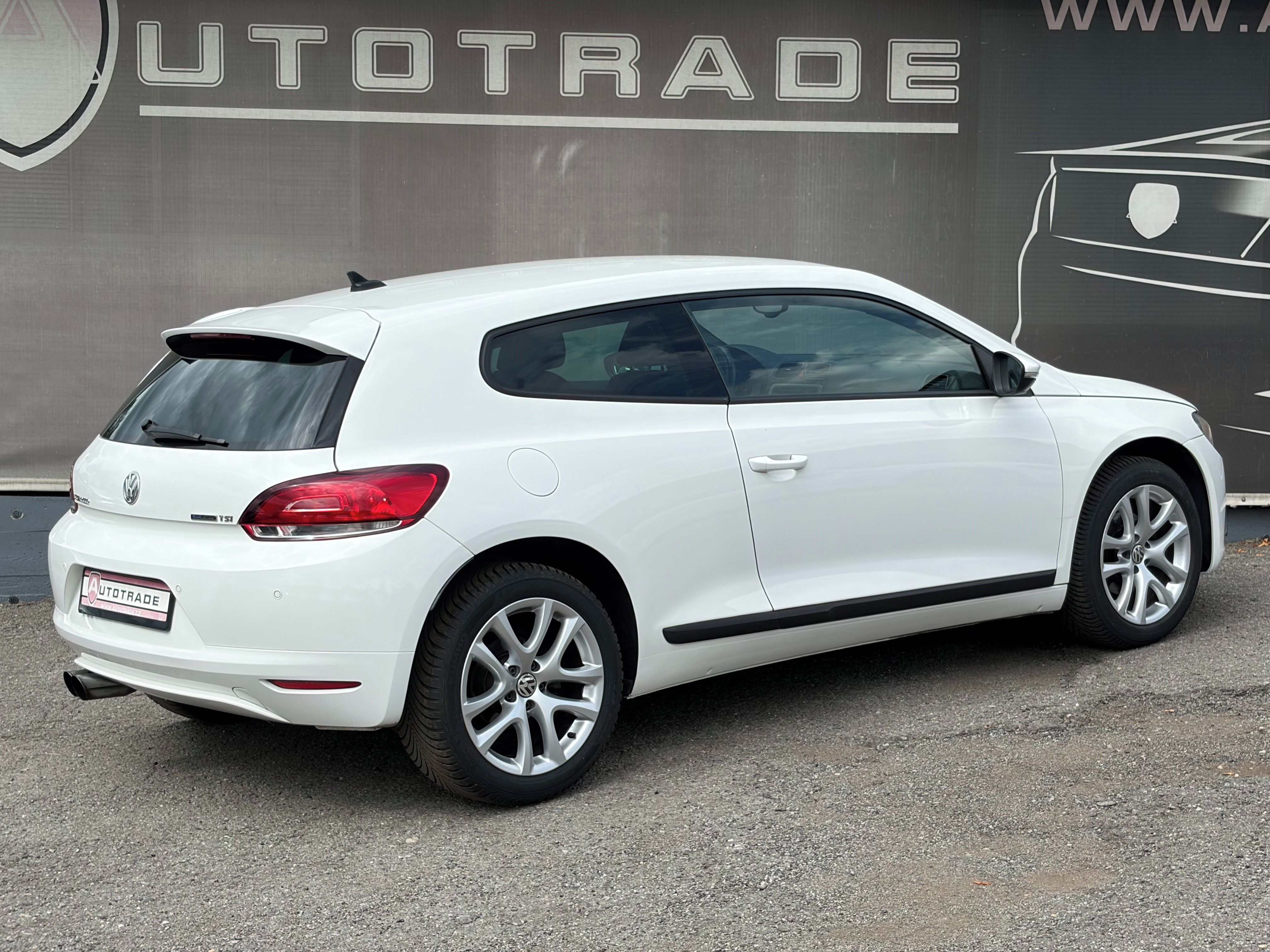 Volkswagen Scirocco, 1.4 TSi 90kW, DigiKLIMA, REMUS - fotka 4