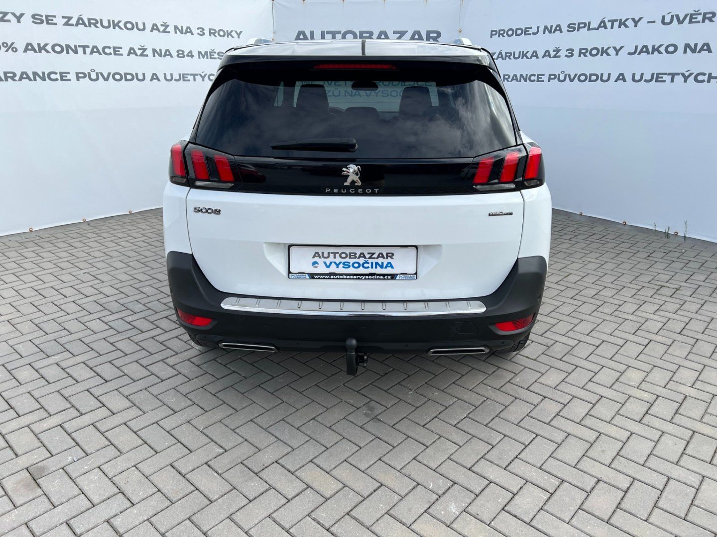 Peugeot 5008, 1.2PT 96kW GT Line + 7-míst - fotka 5