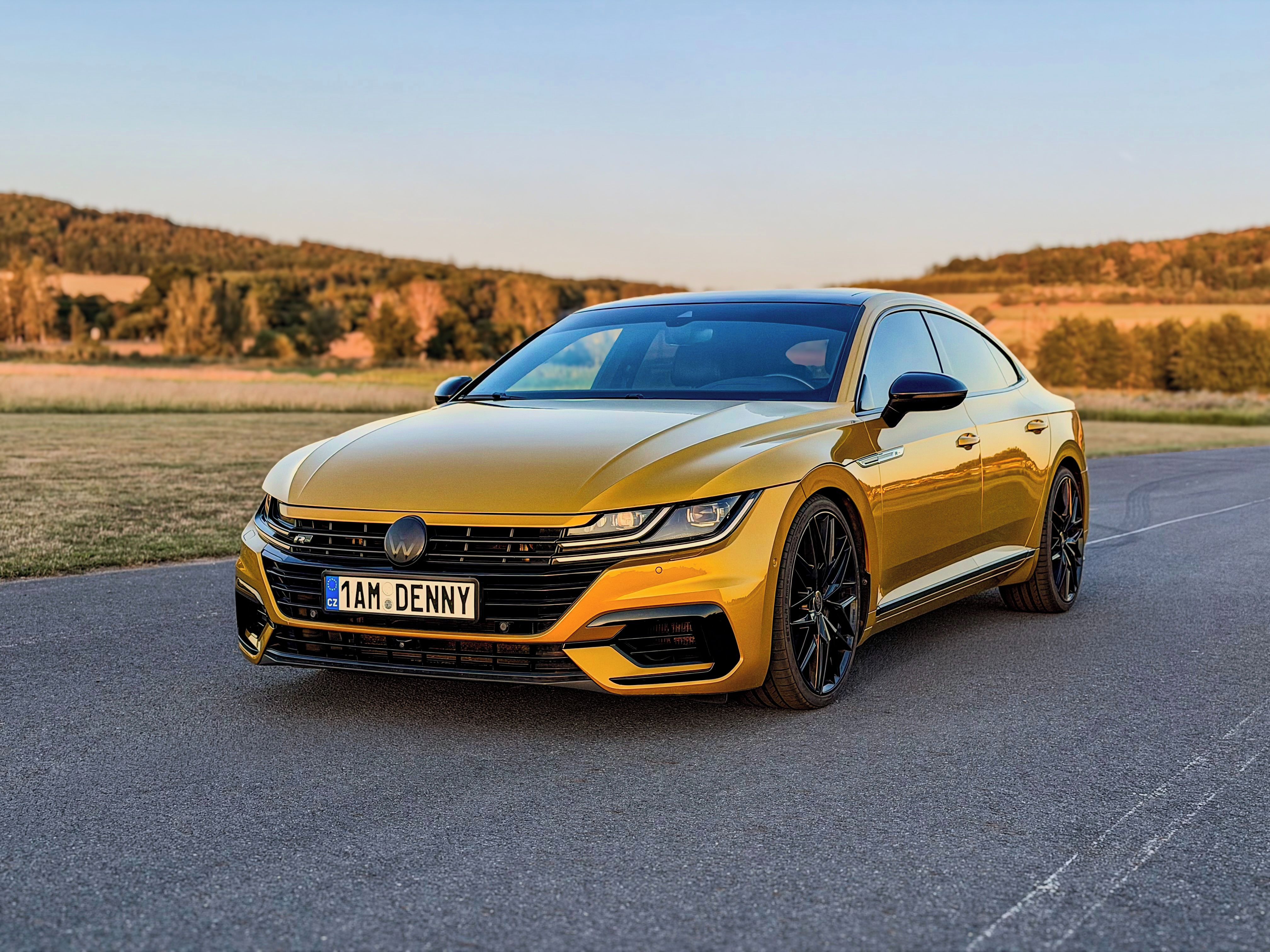 Volkswagen Arteon, R-Line 2.0 176kw DSG 4Motion - fotka 4