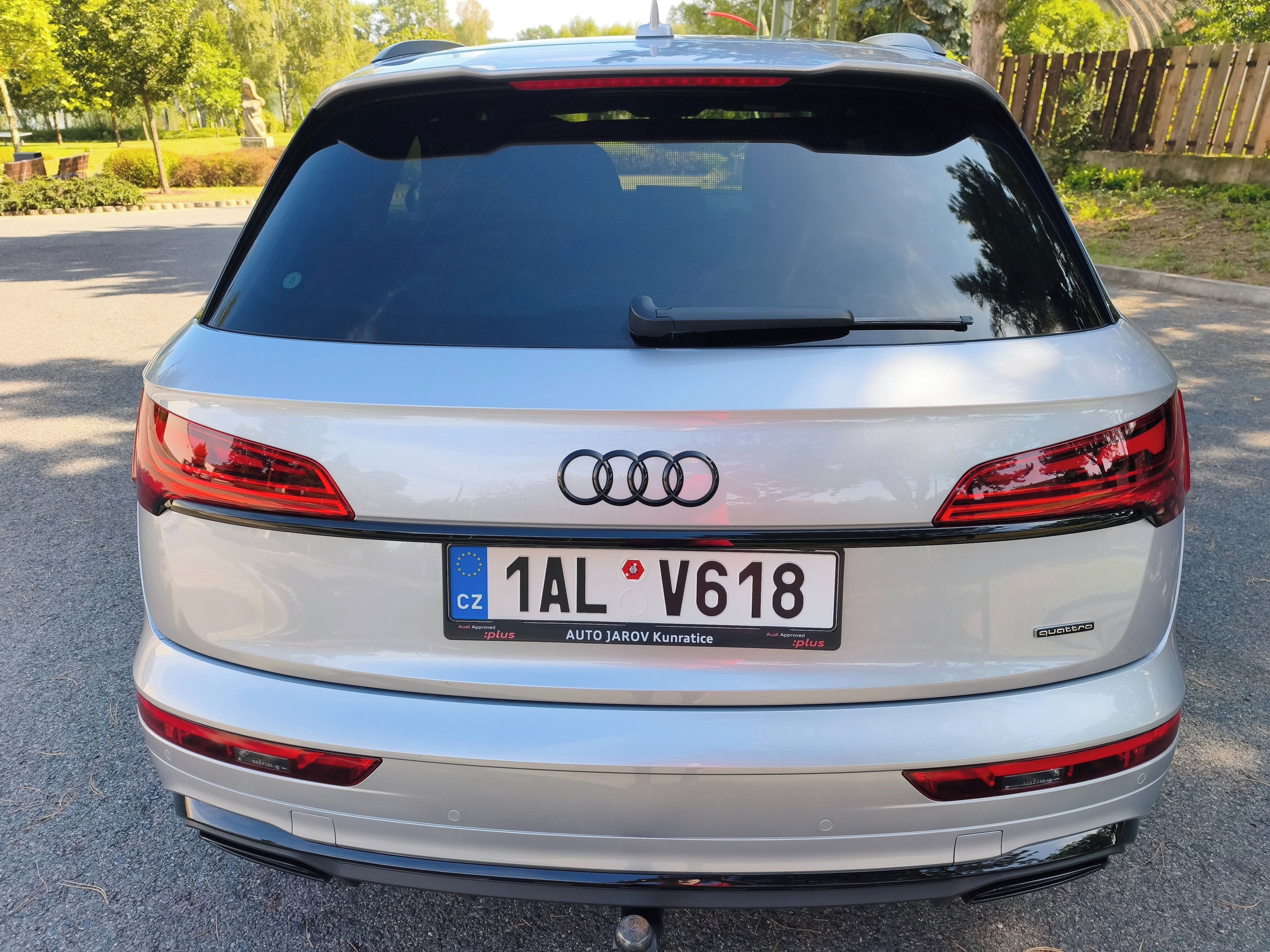 Audi Q5, S-Line,40 TDI Matrix,vzduch,ČR - fotka 6