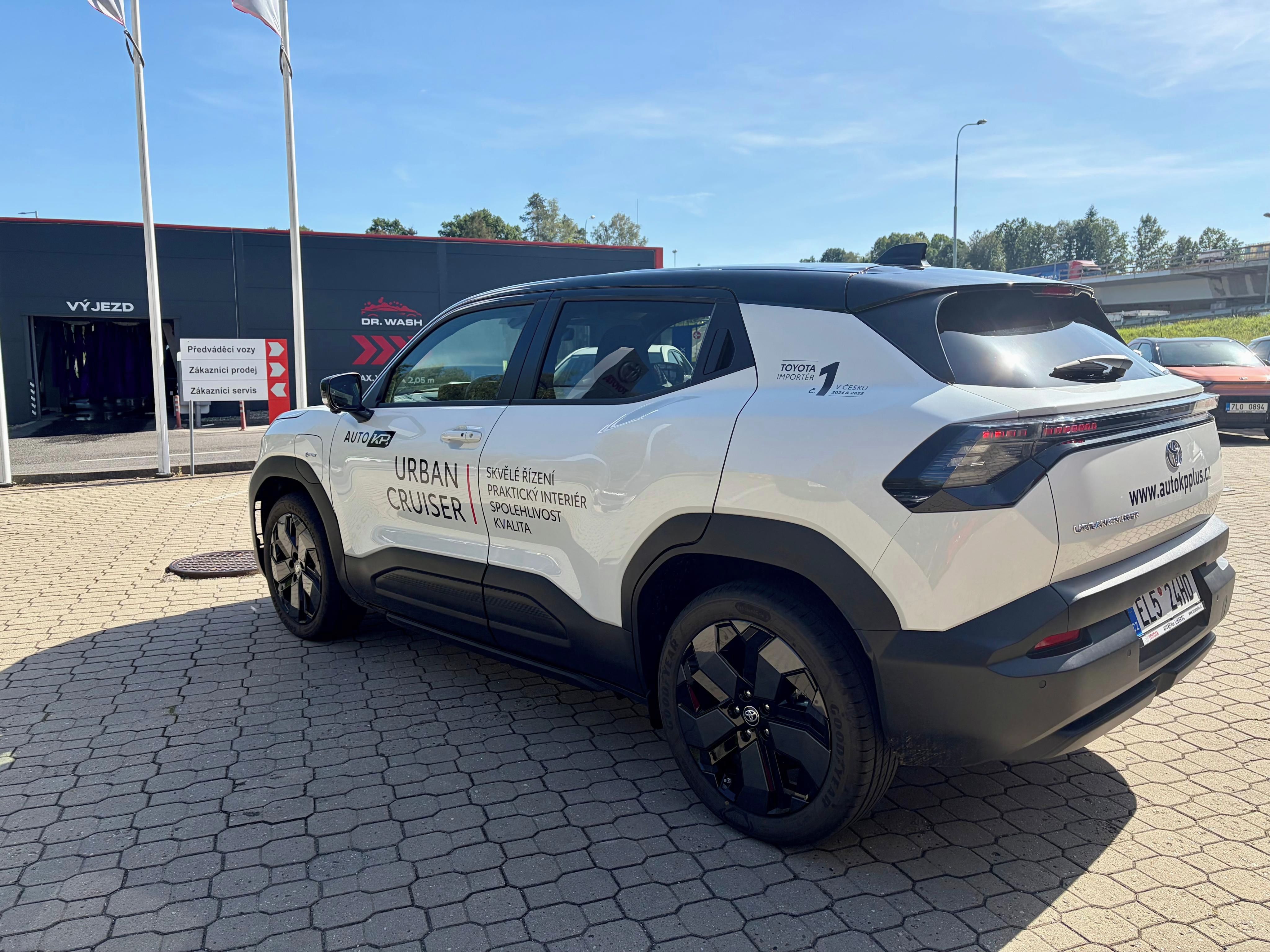 Toyota Urban Cruiser, 174k Executive EV - fotka 6