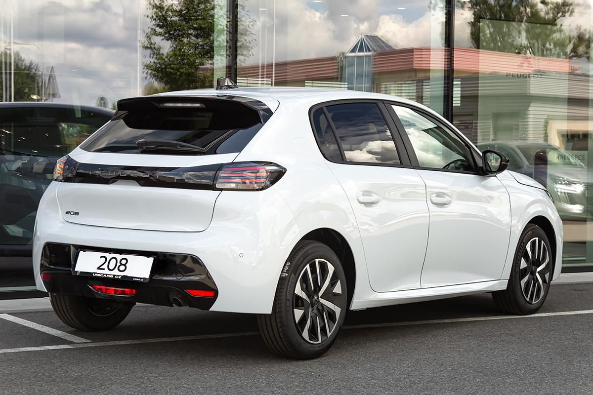 Peugeot 208, 1,2   EDITION Turbo 100 MAN6 - fotka 5