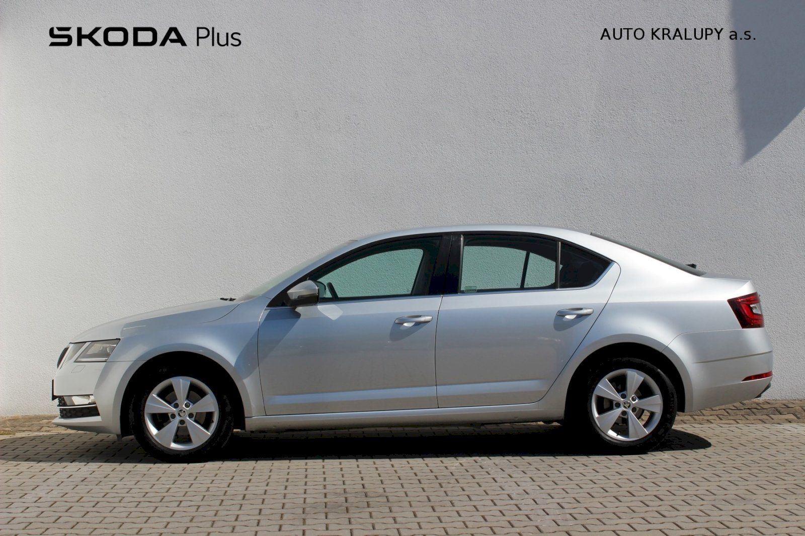 Škoda Octavia, 1.6 TDI/85kW Style - fotka 3