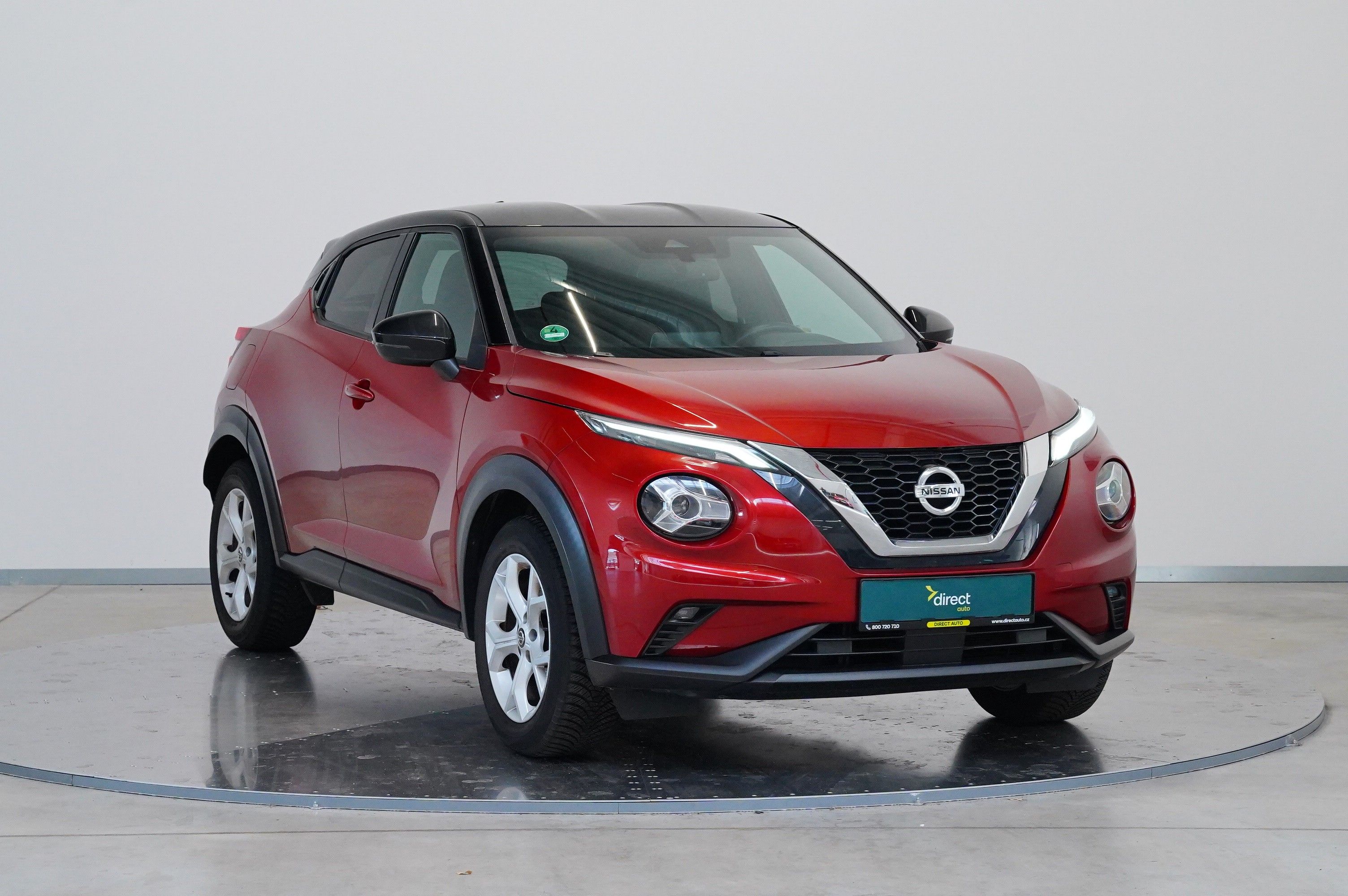 Nissan Juke, 1.0 DIG-T 84 kW N-Connecta - fotka 2