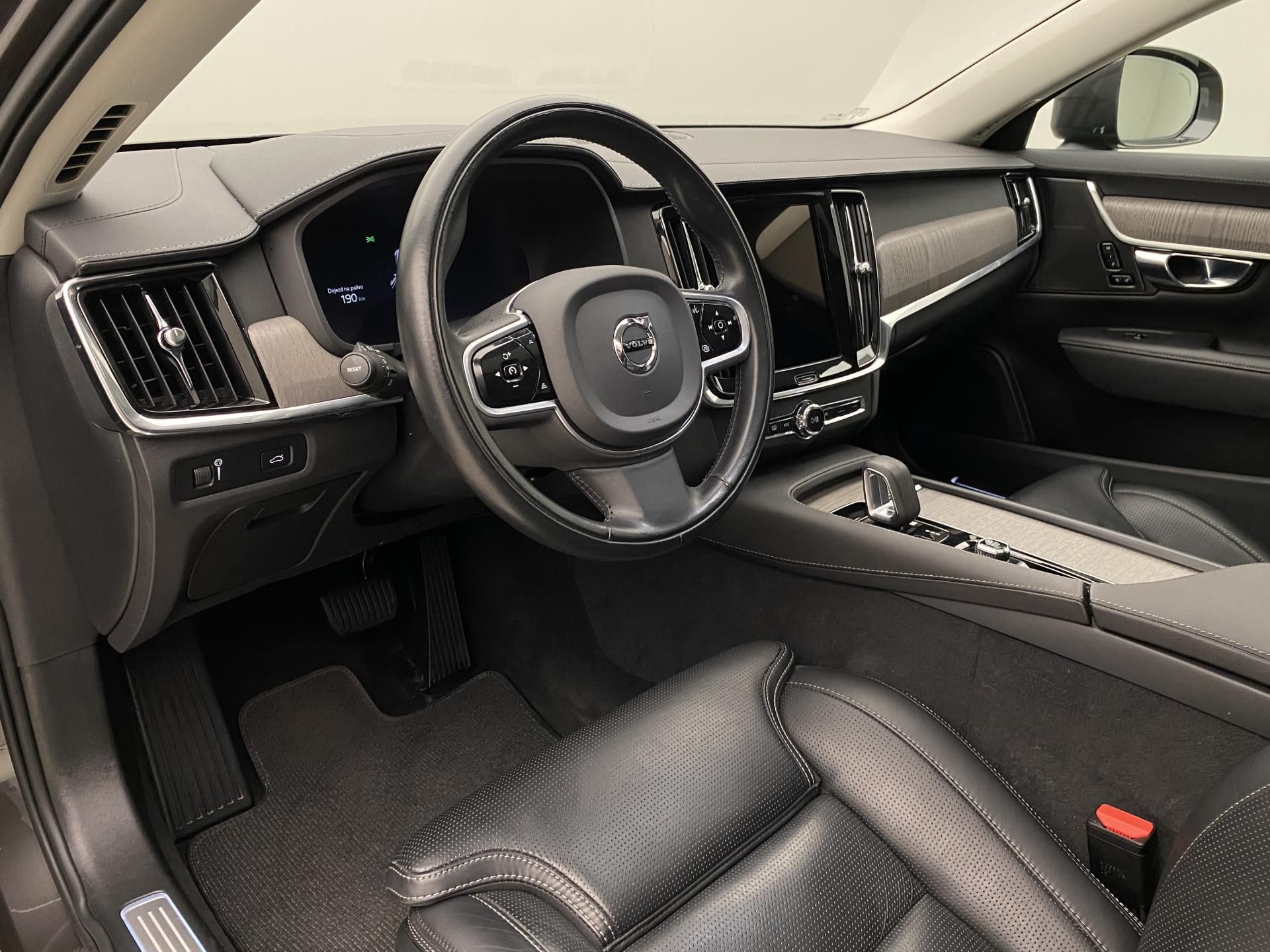 Volvo V90, CC B5 AWD BRIGHT PLUS AUT CZ - fotka 4