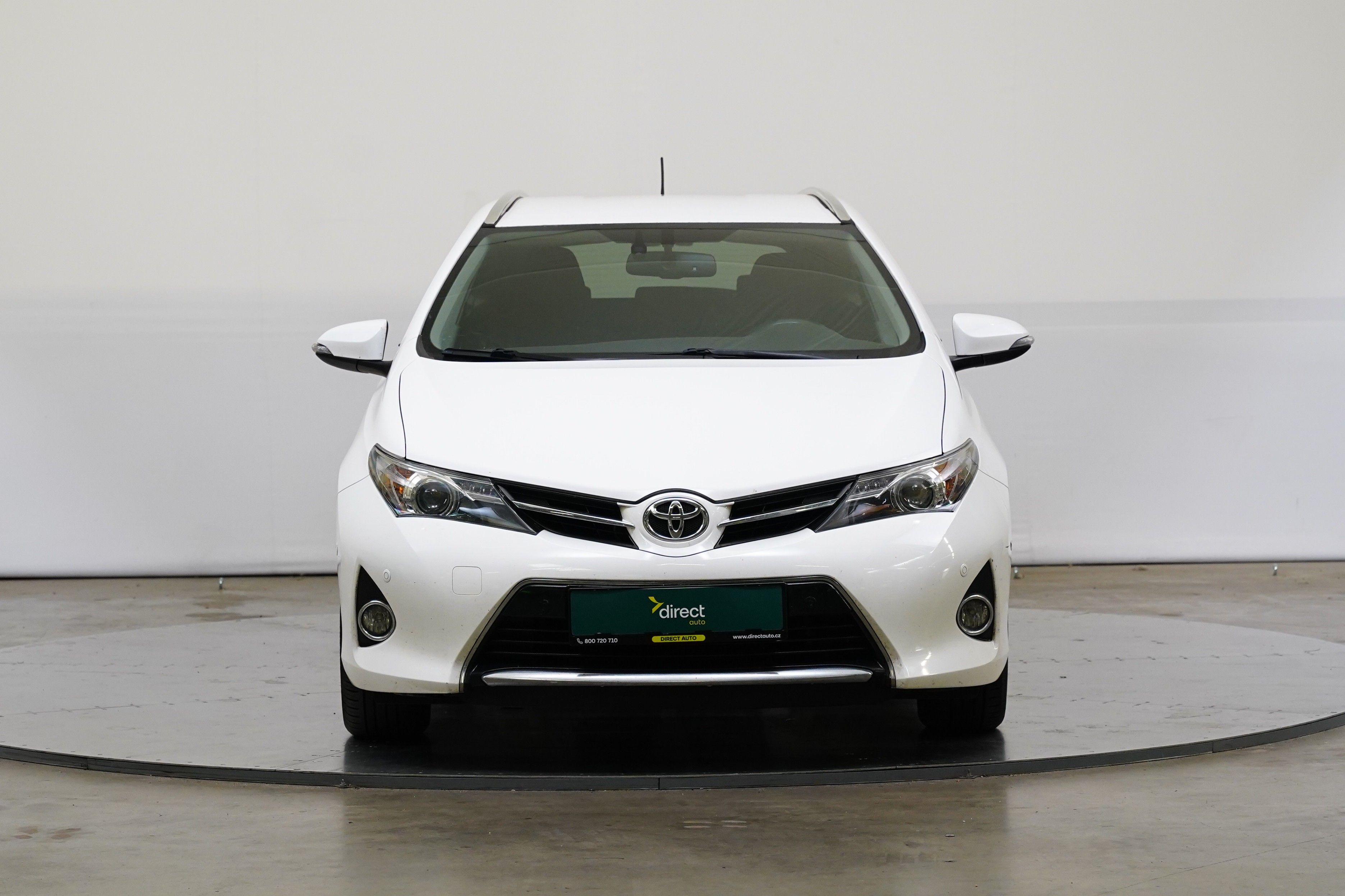 Toyota Auris, 1.6i 97 kW Valvematic - fotka 4