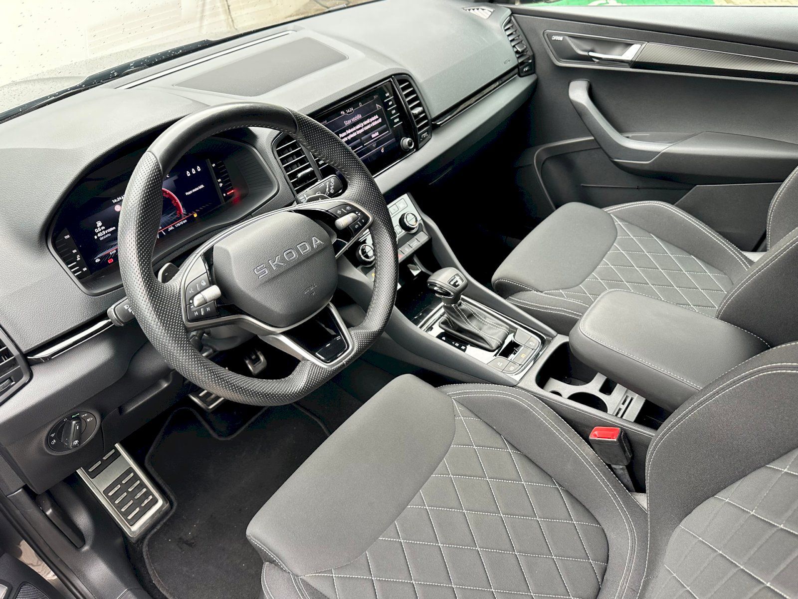 Škoda Karoq, 2.0 TDI 110kW Sportline 4x4 DS - fotka 6