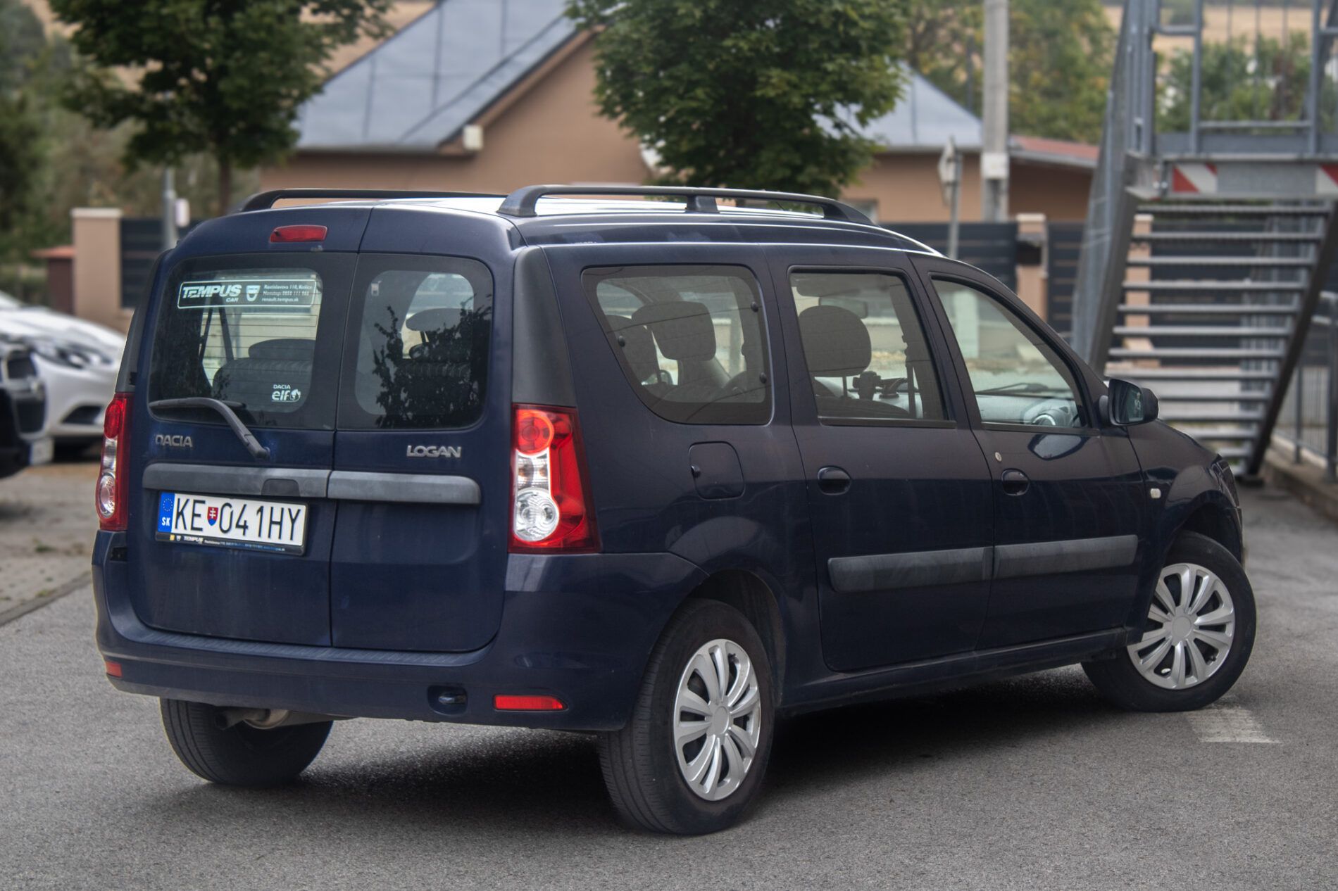 Dacia Logan - fotka 4