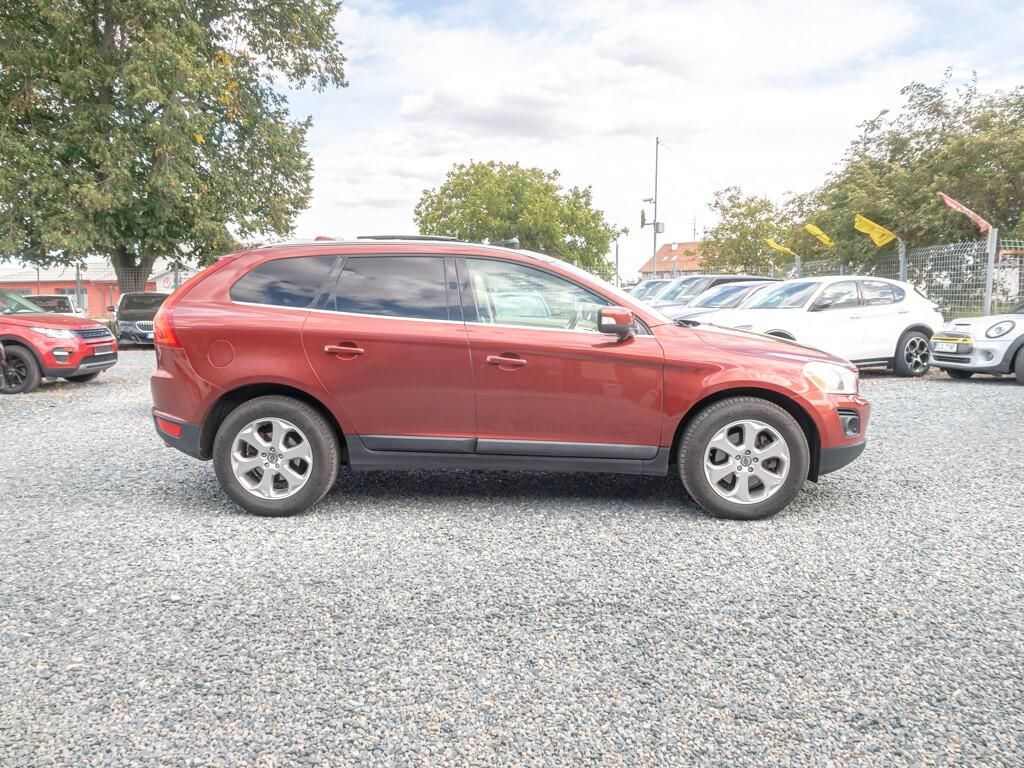 Volvo XC60, T6 AWD SUMMUM - fotka 4