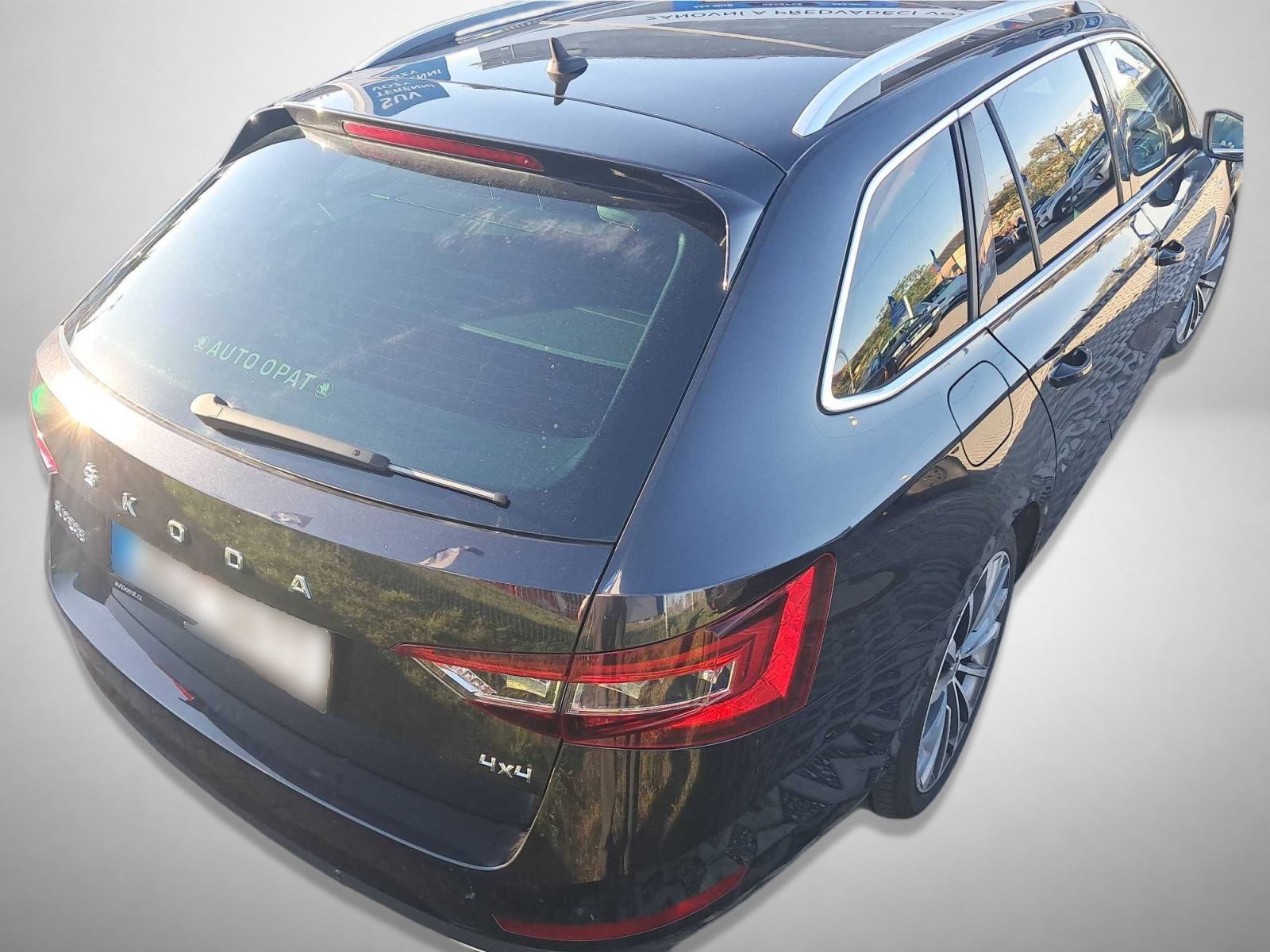 Škoda Superb, 2.0 TSI, Laurin&Klement, 4X4 - fotka 2