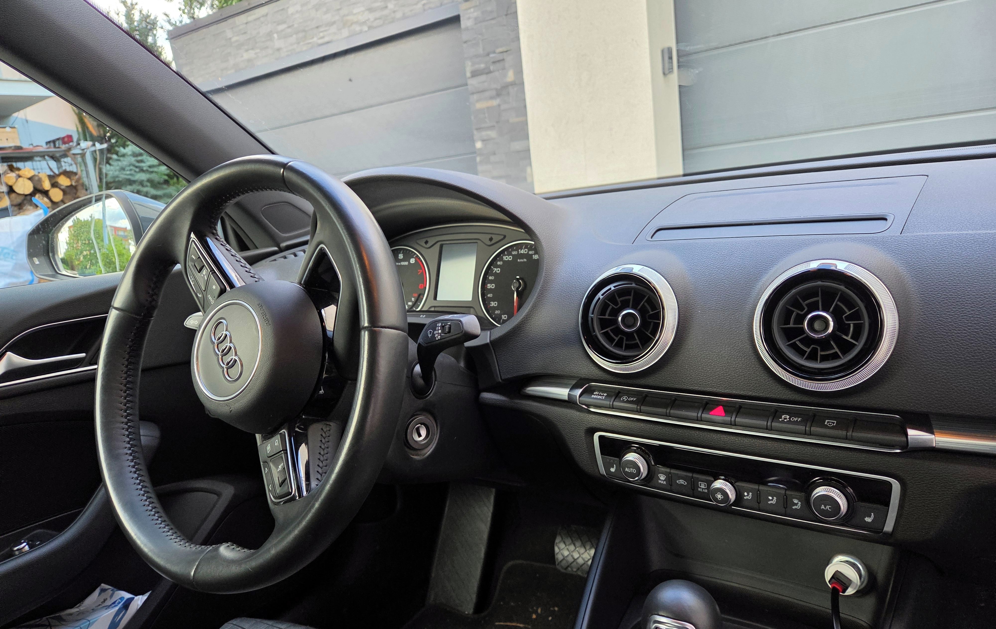 Audi A3, Audi A3 Cabriolet 1.5 T automa - fotka 4