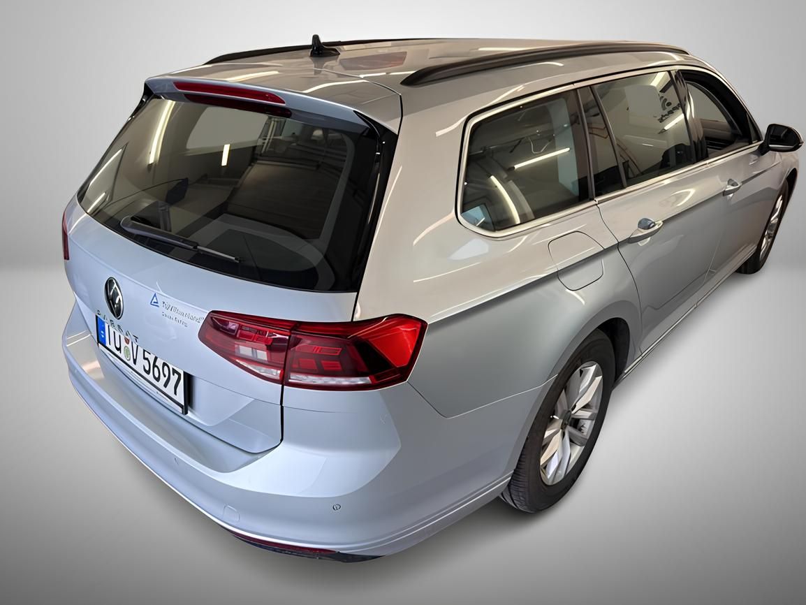Volkswagen Passat, 2.0TDI DSG 110kW 1.Maj DPH TZ - fotka 2