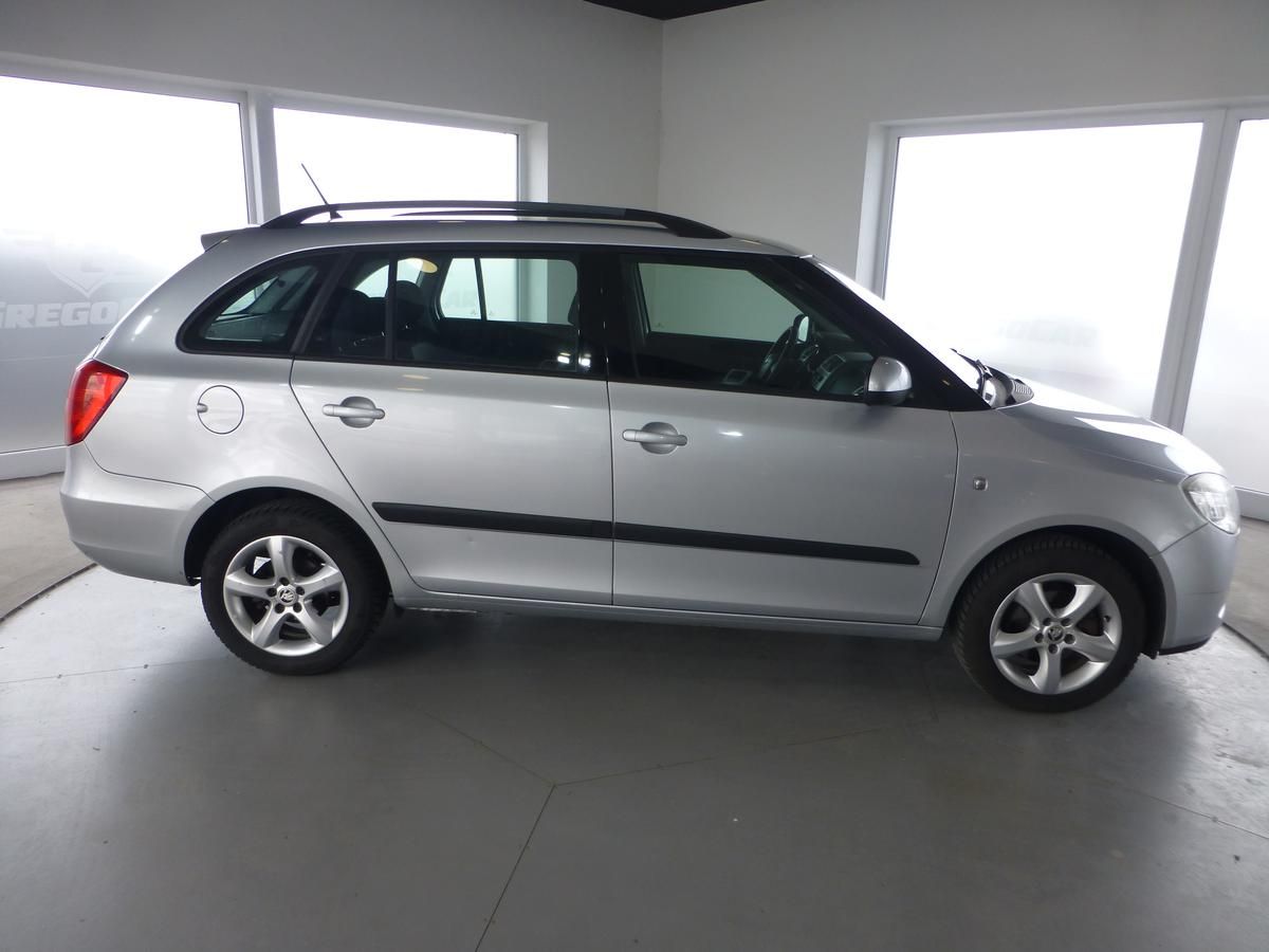 Škoda Fabia, 1,6I-77KW*PARK.S**AC**VYHŘ.SED - fotka 4