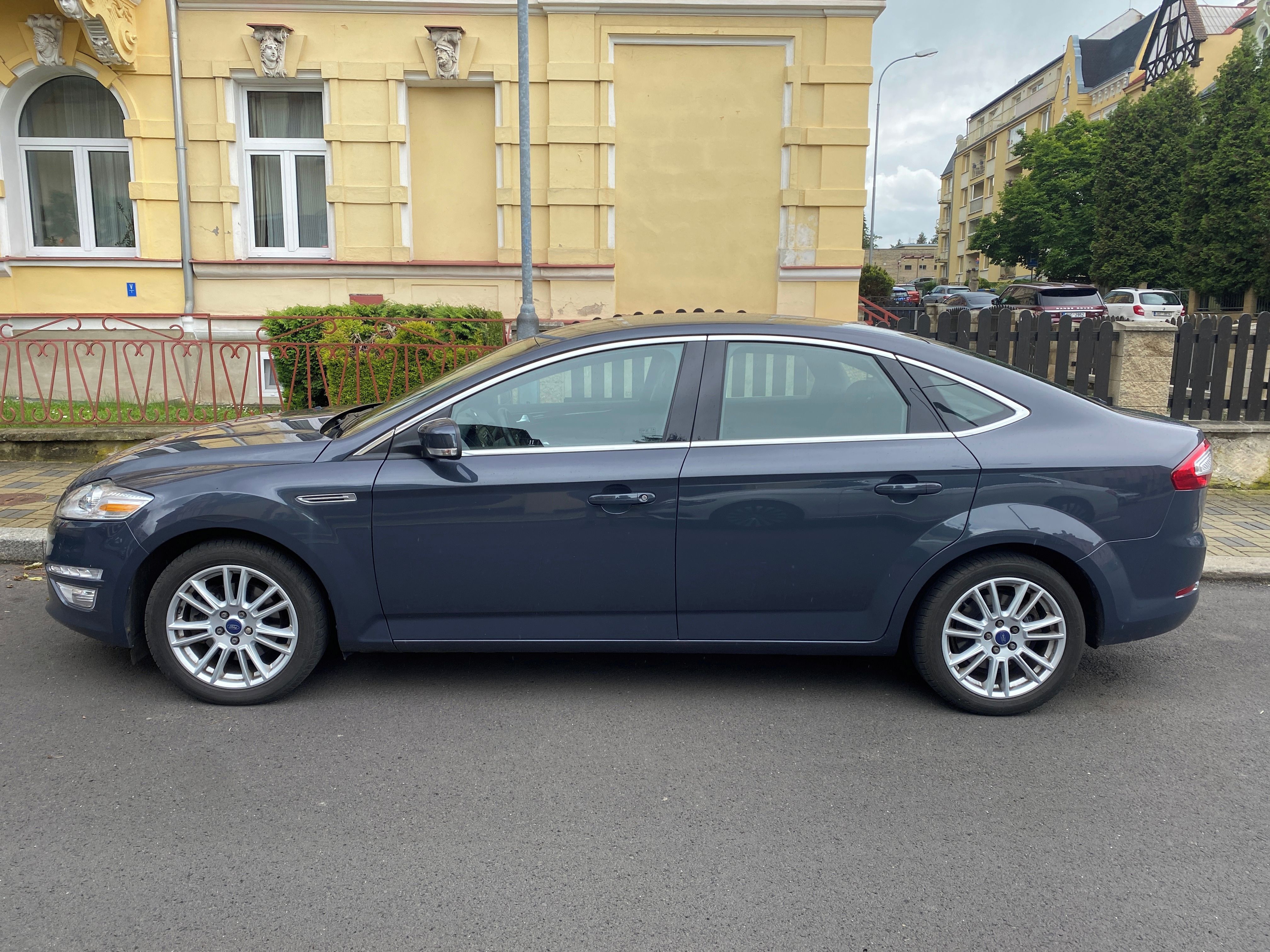 Ford Mondeo, Ford Mondeo 2.0 120kW Titanium - fotka 4