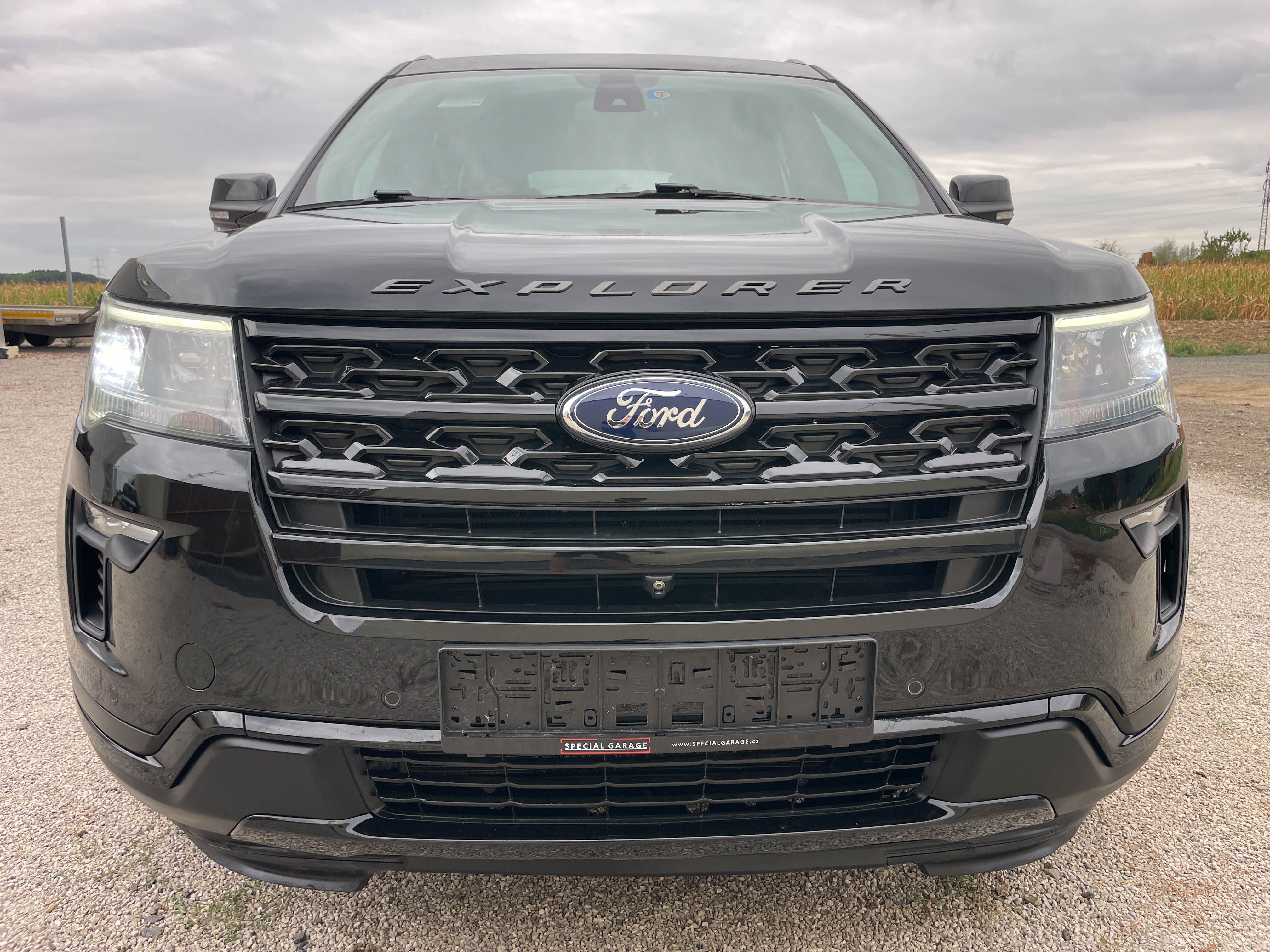 Ford Explorer, Sport 3.5V6 4WD+PANO+6MÍST+ACC - fotka 2