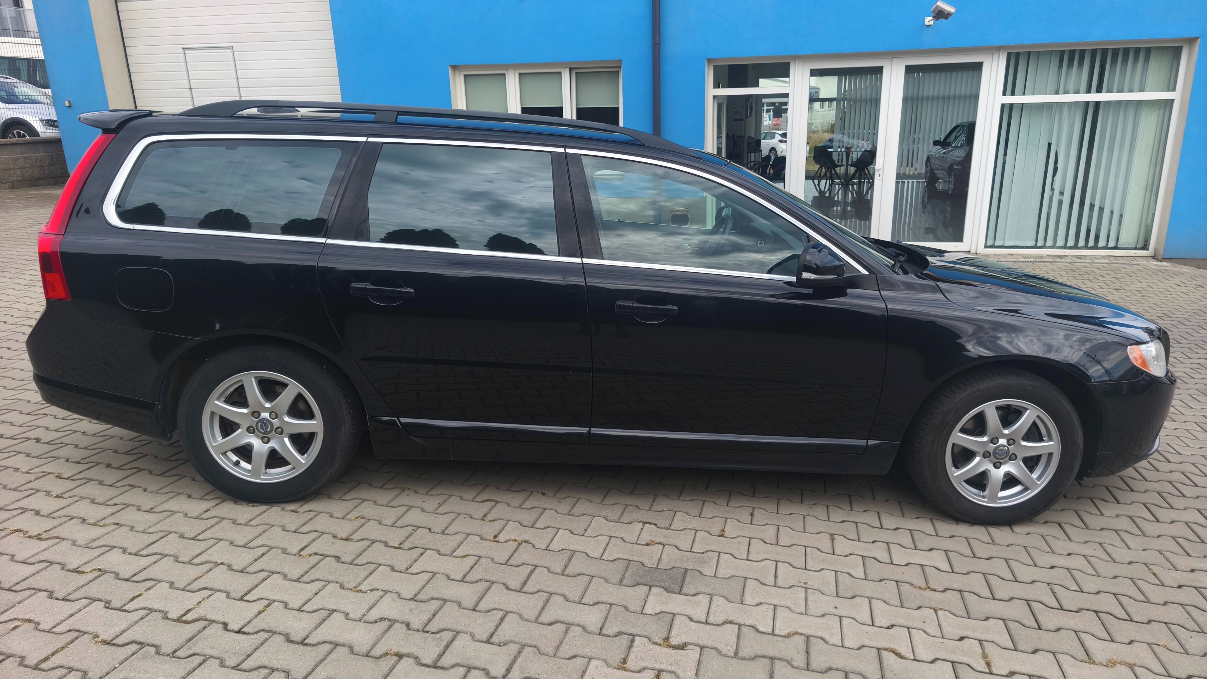 Volvo V70, 2.5 T REZERVACE - fotka 4