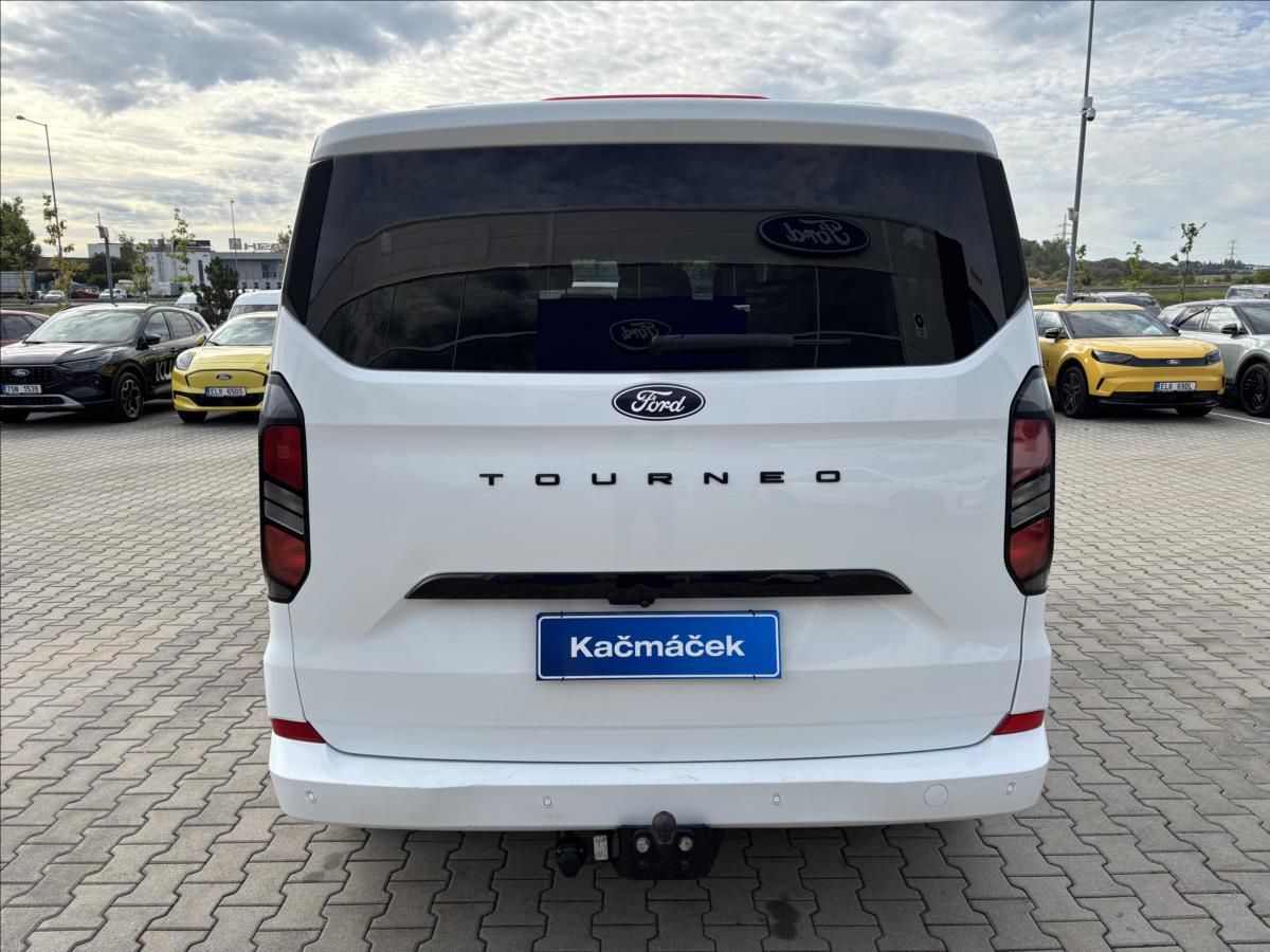 Ford Tourneo Custom, 2,0 EcoBlue 125kW Titanium L1 - fotka 4
