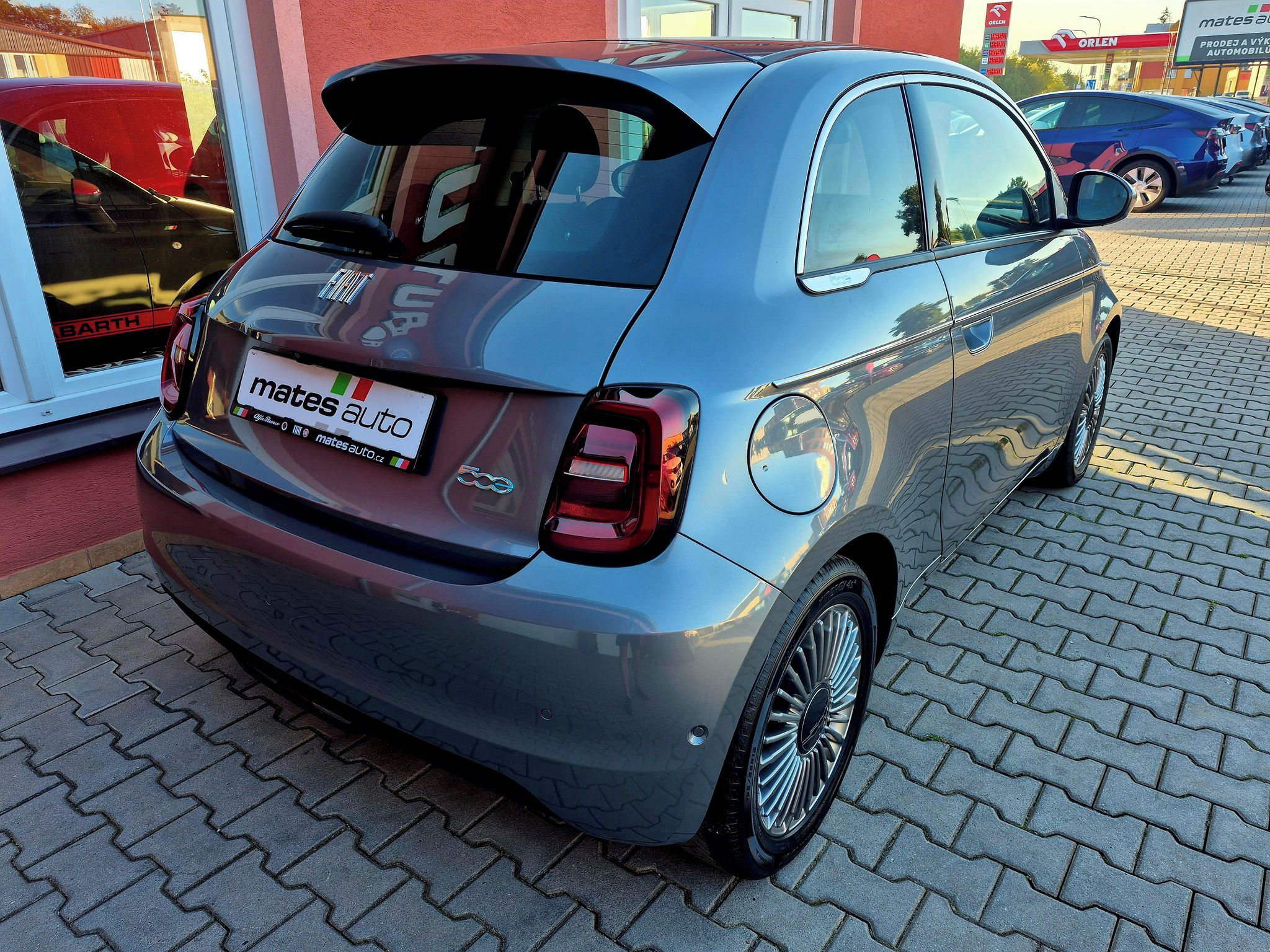 Fiat 500E, 42kwh 87KW ICON (ODPOČET DPH) - fotka 6