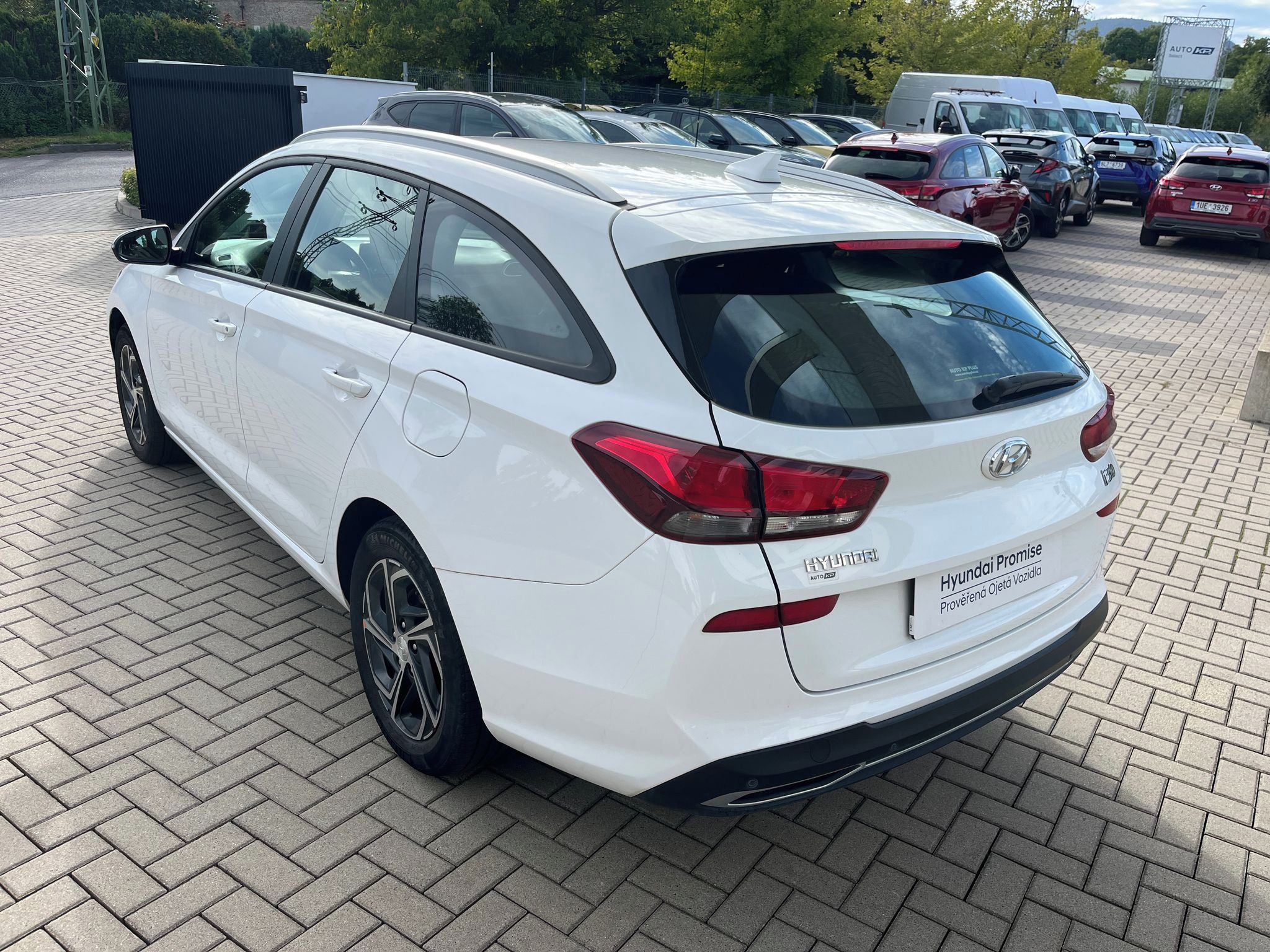 Hyundai i30, 1.5 CVVT 110k Family Comfort - fotka 4