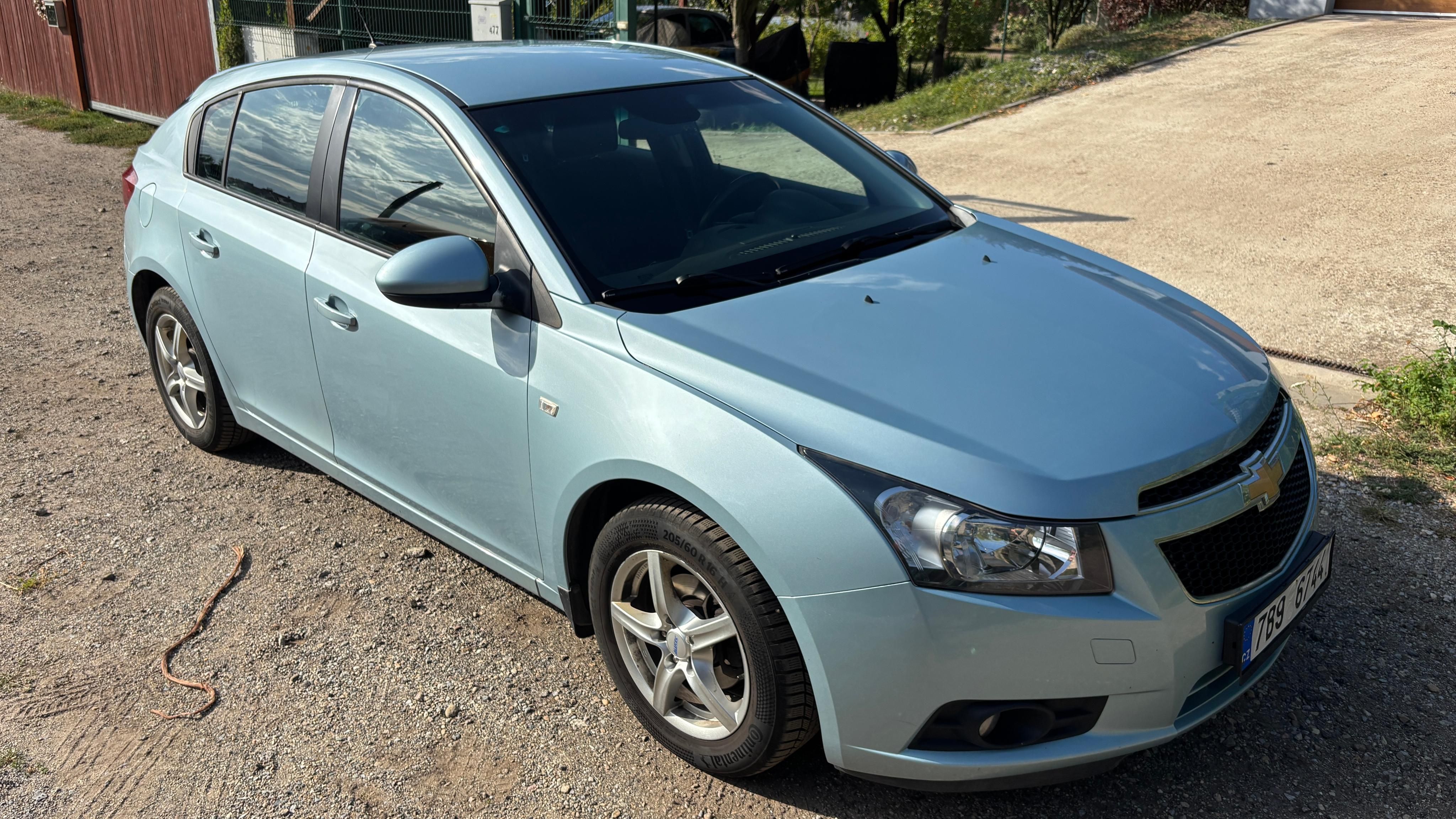Chevrolet Cruze, Chevrolet Cruze 1.6 hatchback - fotka 4