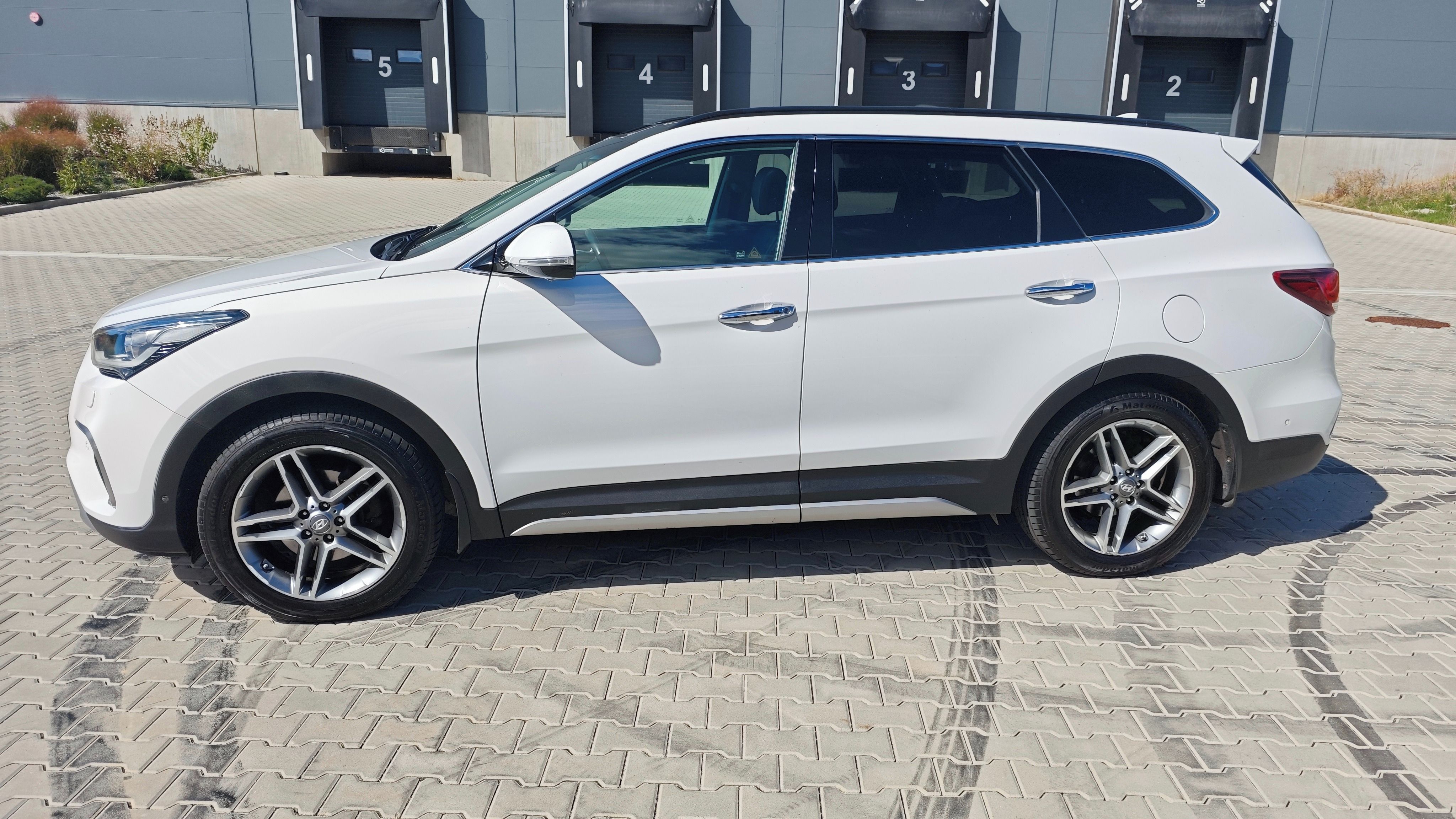 Hyundai Grand Santa Fe, 2.2crdi 7mist kůže - fotka 2