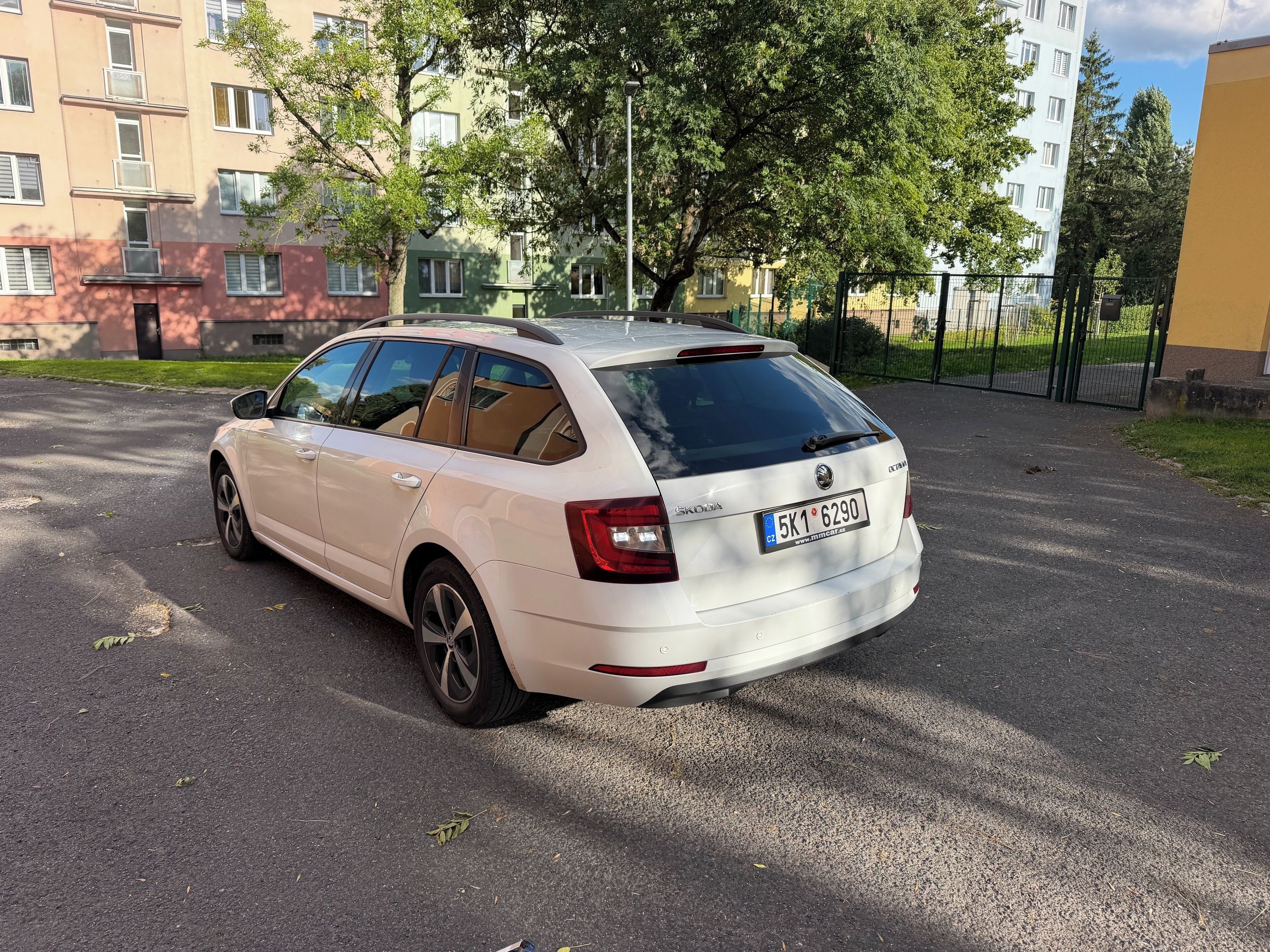 Škoda Octavia, 1,6 TDi - fotka 4