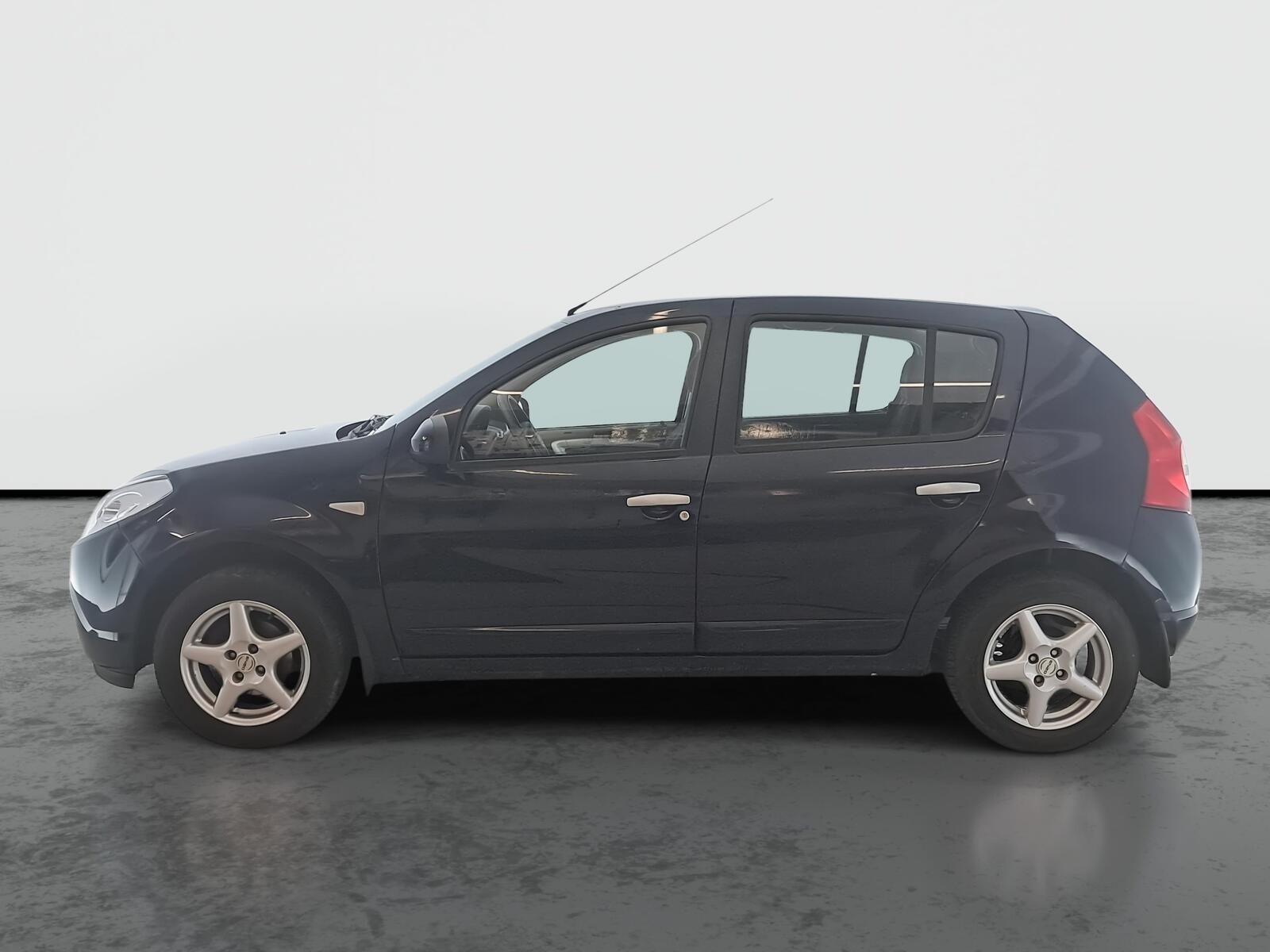 Dacia Sandero, 1.2 16V, ČR,1.maj, Tažné - fotka 3