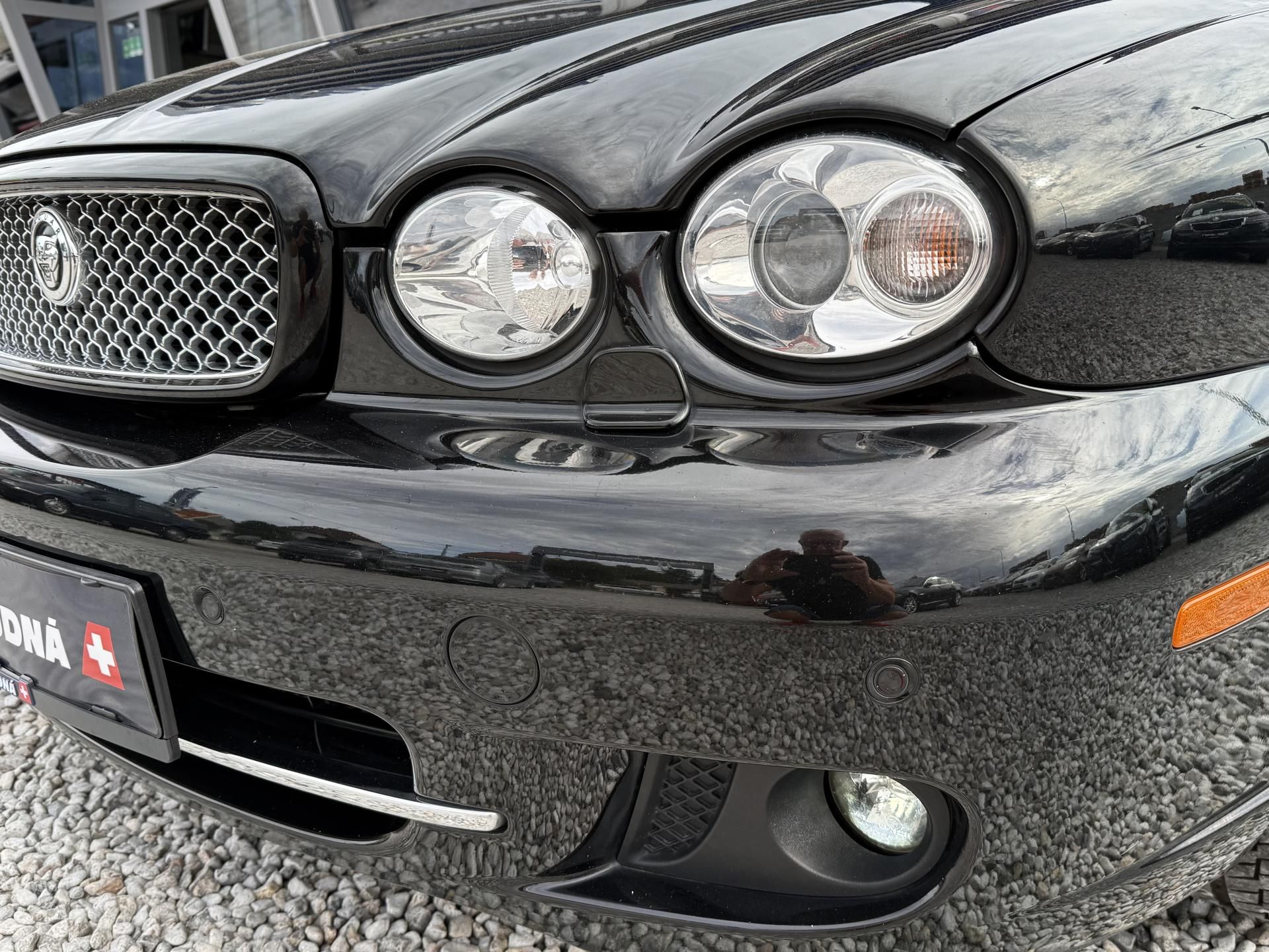 Jaguar X-Type, 3,0 V6 4x4 Kombi Navi Automat - fotka 2