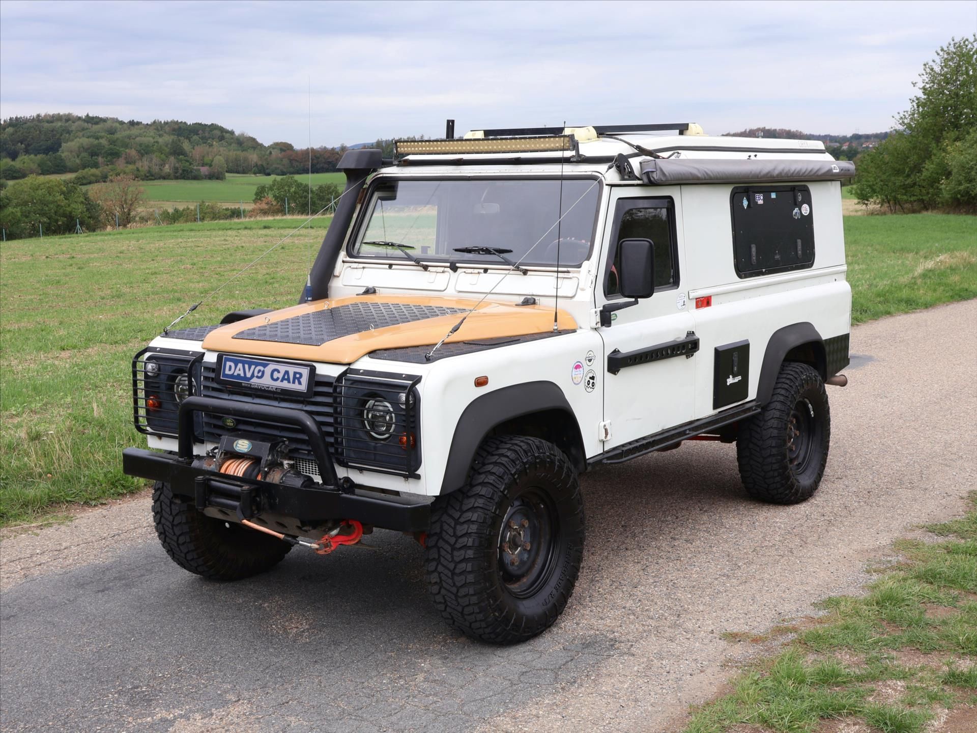 Land Rover Defender, 2,5 110 Hard Top - fotka 3