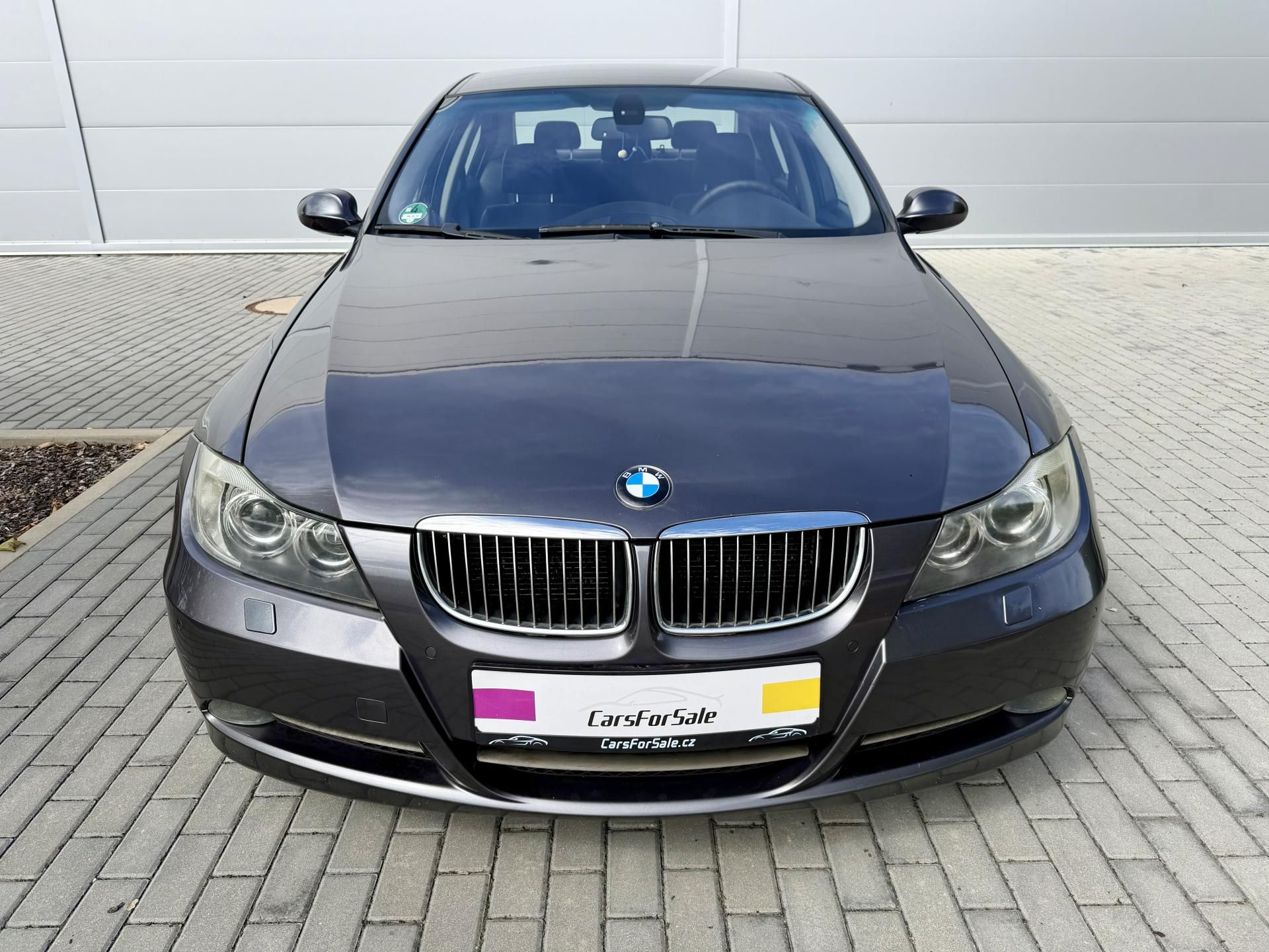 BMW Řada 3, 325I MANUÁL XENONY POLOKŮŽE!!! - fotka 2