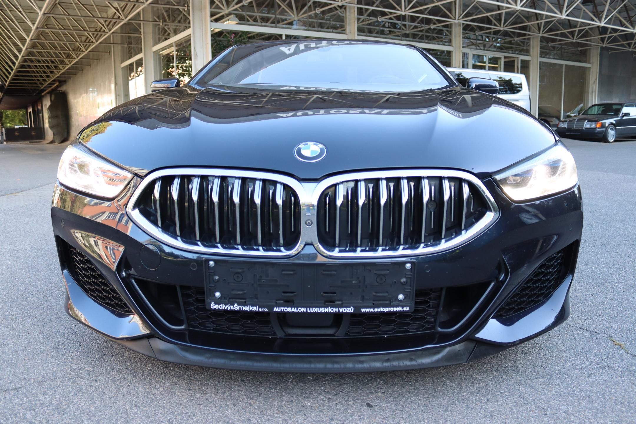 BMW Řada 8, BMW M850i xDrive Coupe - fotka 4