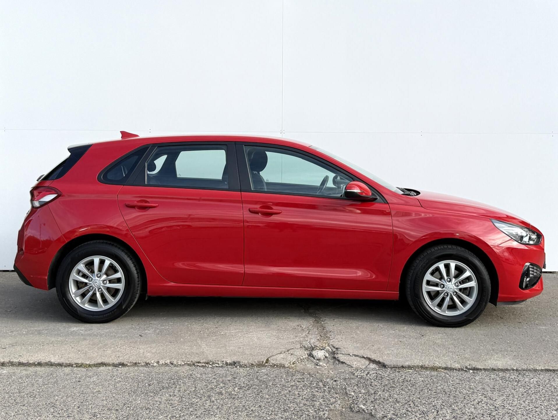 Hyundai i30, 1.5 DPi 81kW Smart - fotka 3