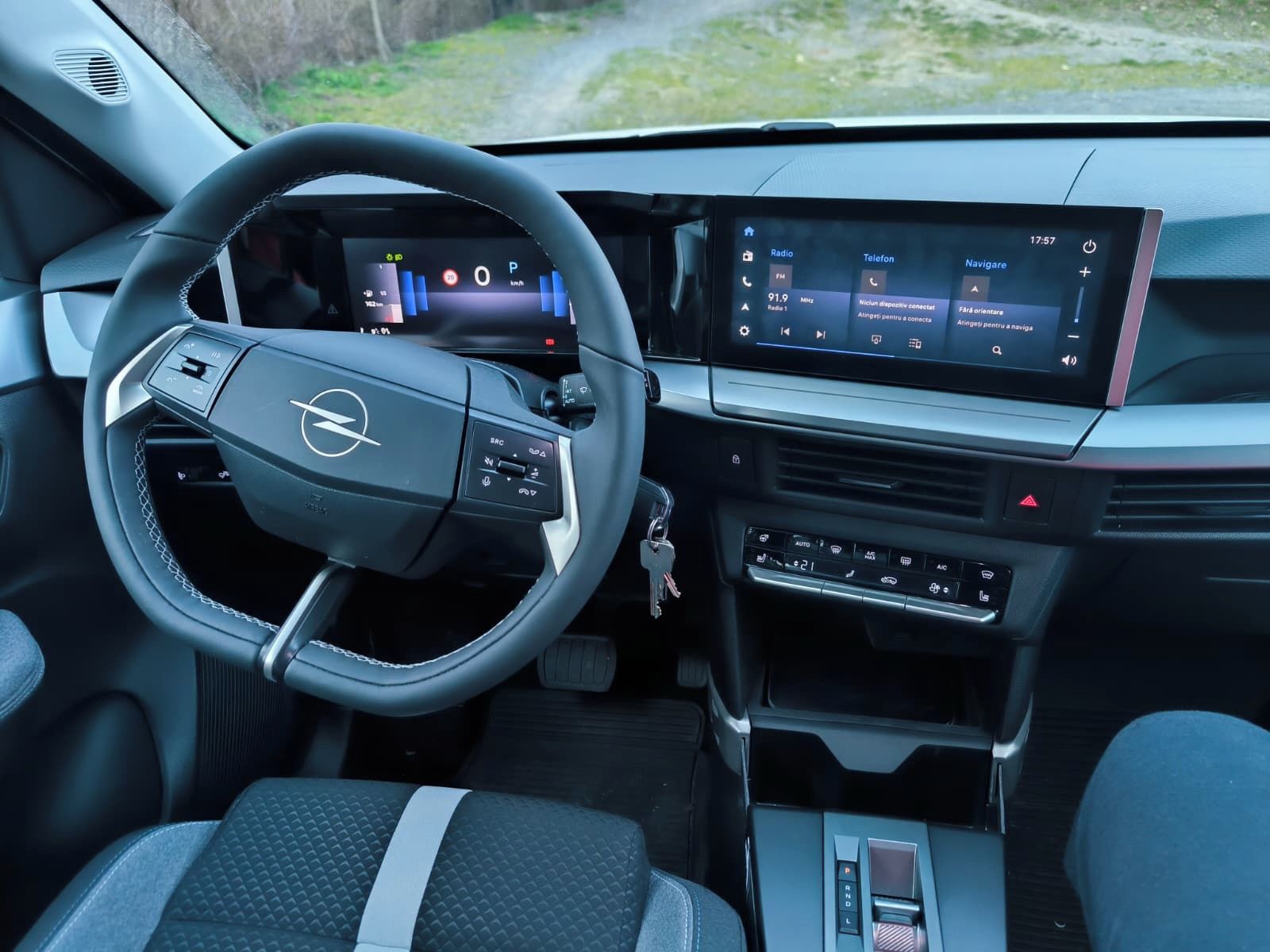 Opel Frontera, GS Hybrid, 7místné - fotka 4