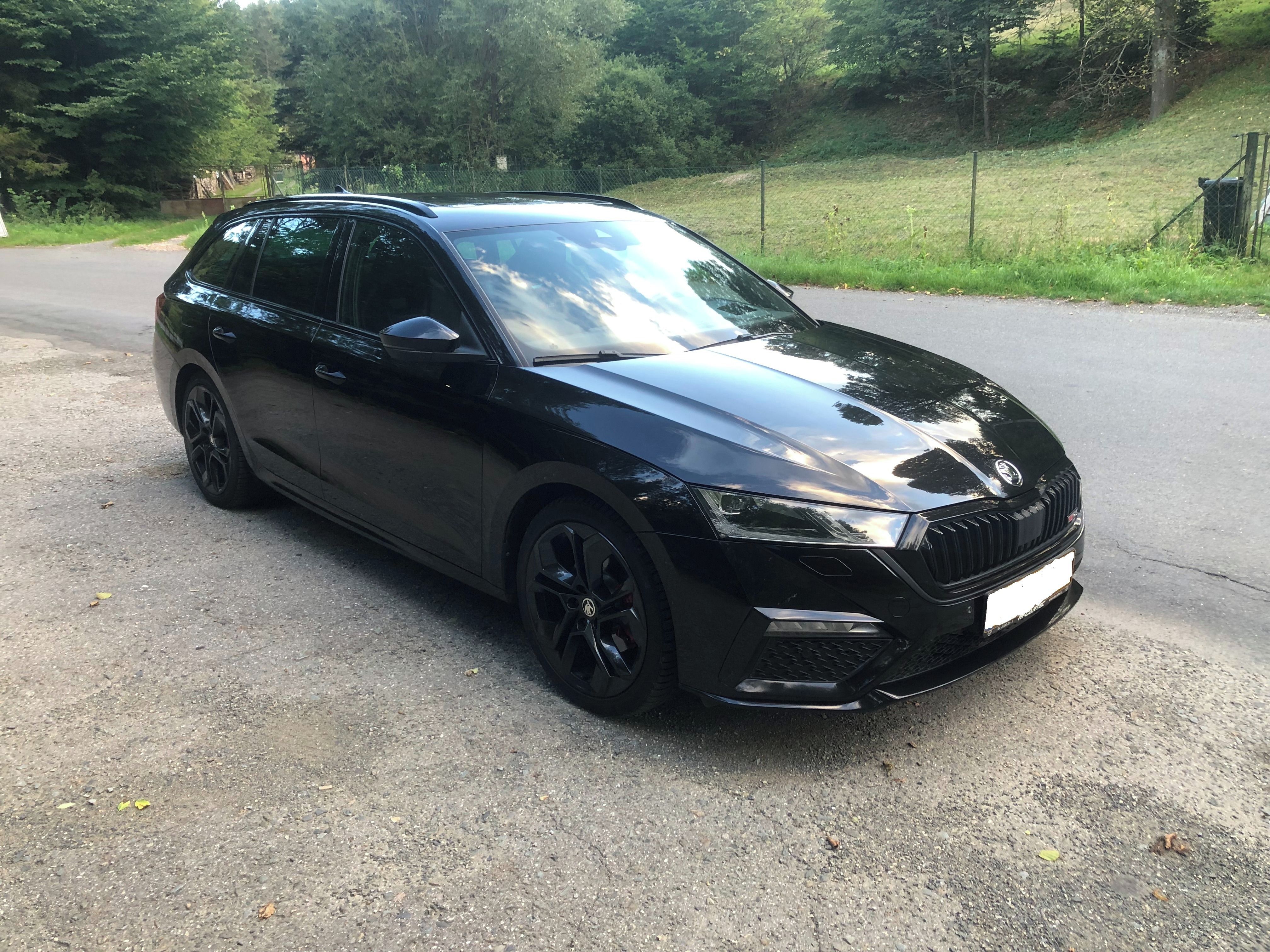 Škoda Octavia, 2.0 TDI RS - 147 KW -PANORAMA - fotka 3