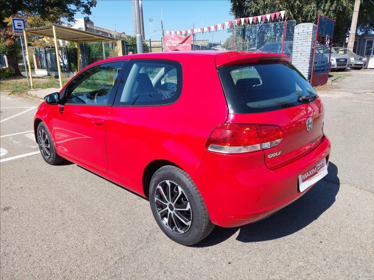Volkswagen Golf, 1,6 i DSG - fotka 6