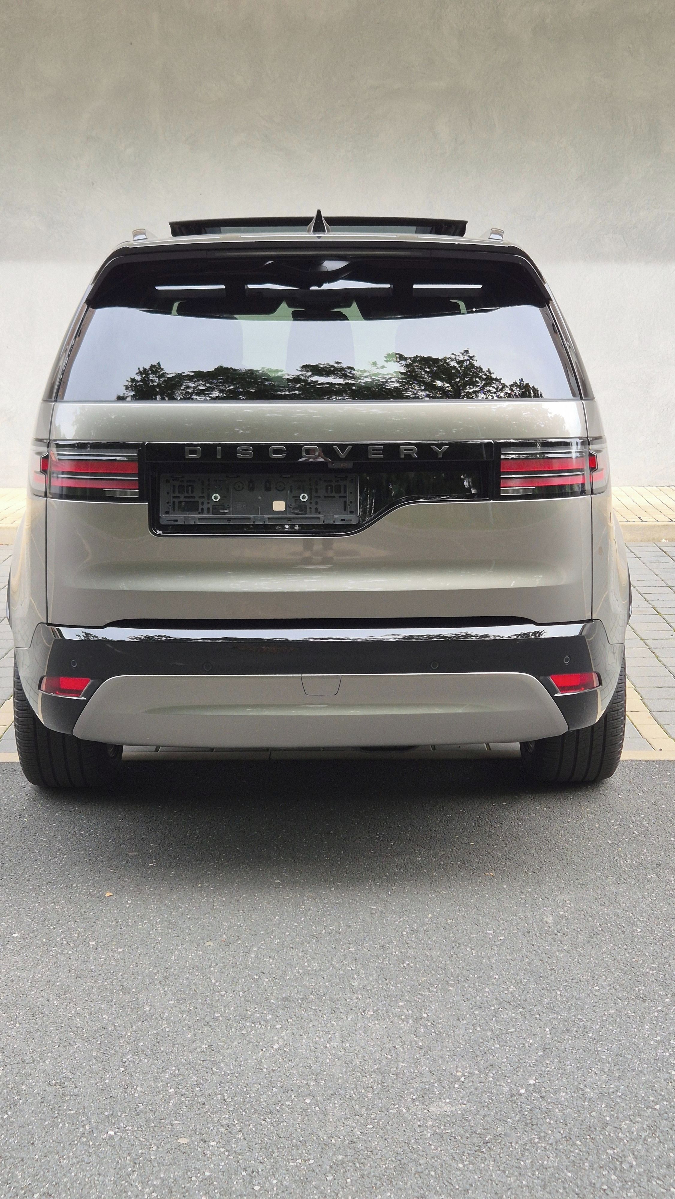 Land Rover Discovery, 3.0 D350 DYNAMIC AWD - fotka 3