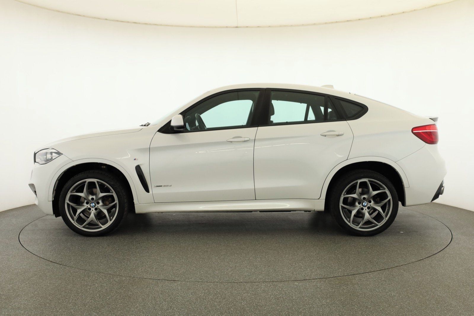 BMW X6, xDrive30d, M Paket, 4X4 - fotka 3