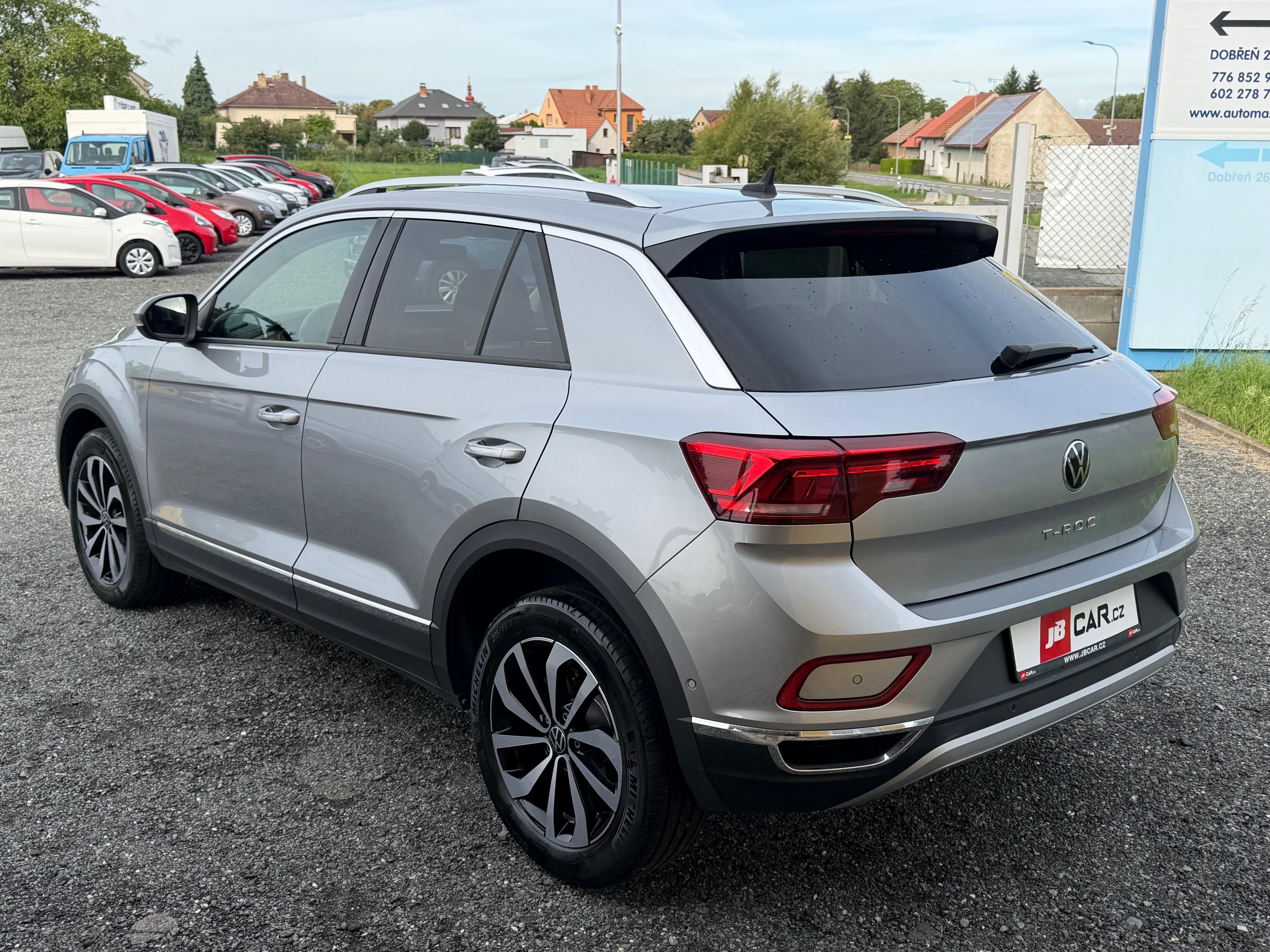 Volkswagen T-Roc, 1.5 TSI 110KW STYLE DPH 1.MAJ - fotka 4